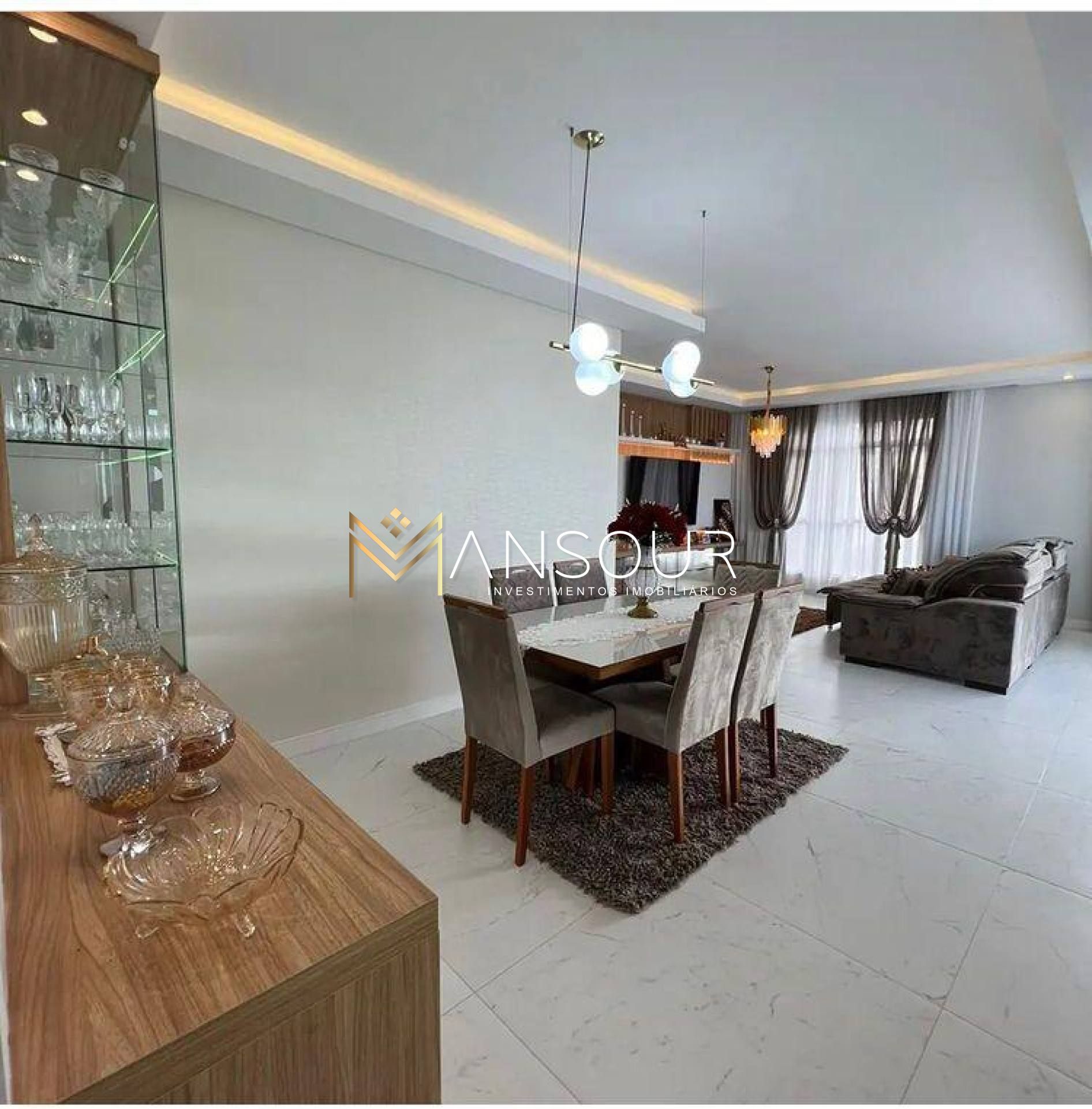 Apartamento Para Vender com 04 quartos 04 suítes no bairro Meia Praia em Itapema