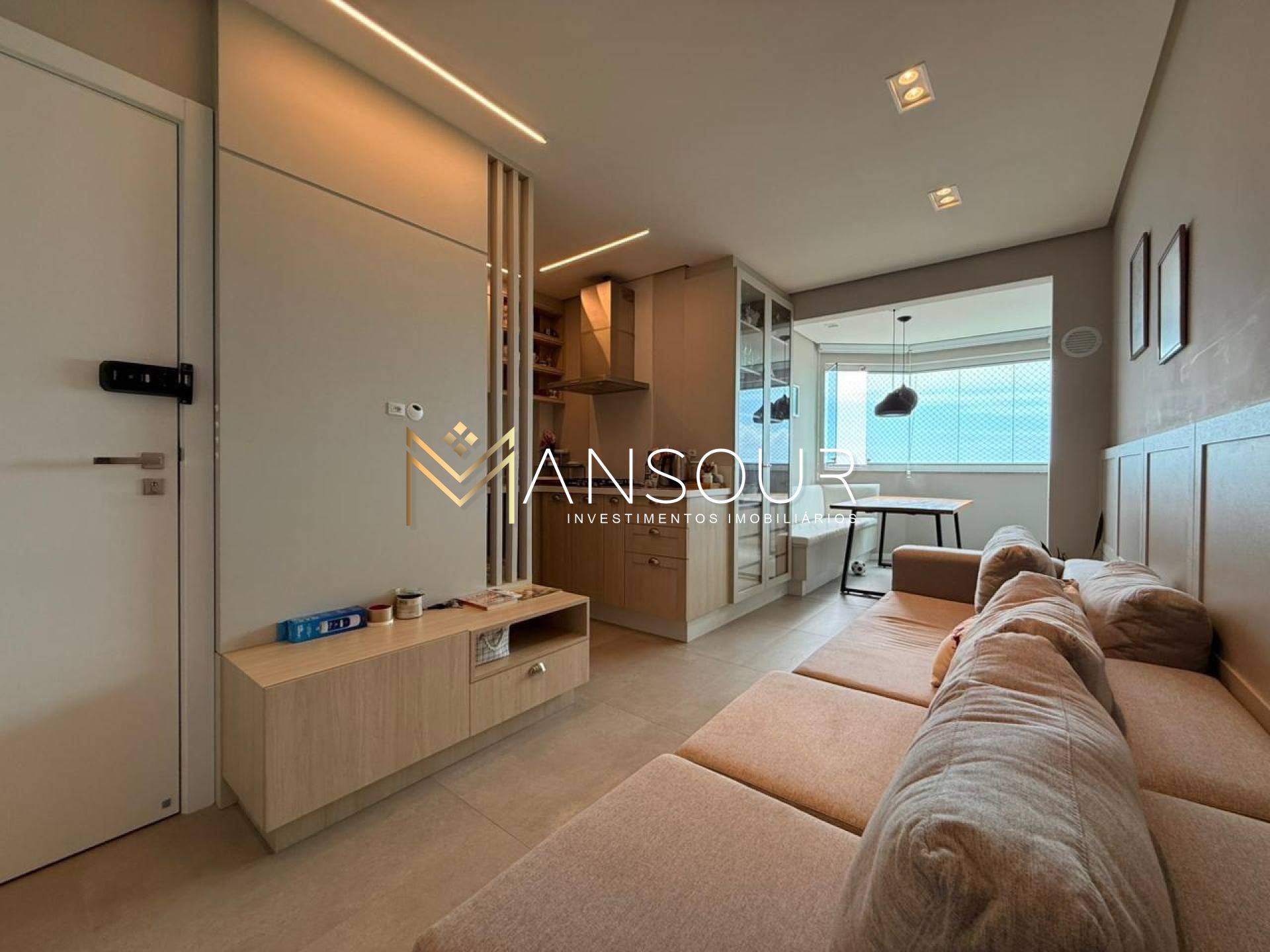 Apartamento Para Vender com 03 quartos 01 suítes no bairro Tabuleiro em Itapema