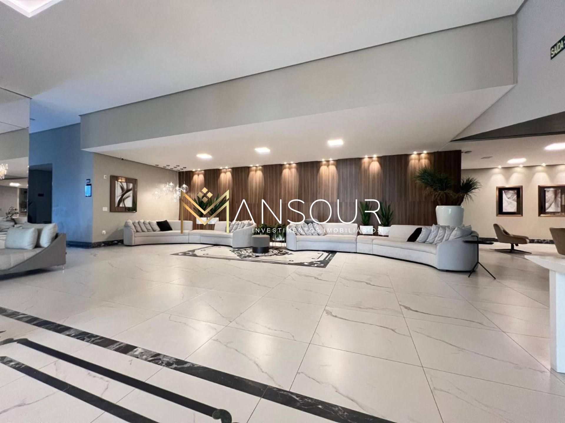 Apartamento Para Vender com 3 quartos 2 suítes no bairro Meia Praia em Itapema