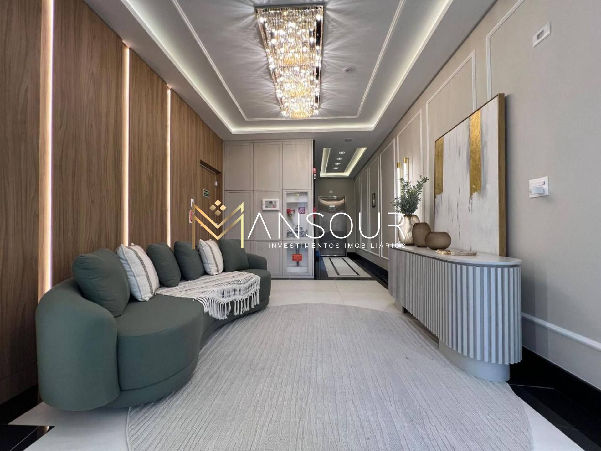 Apartamento Para Vender com 03 quartos 03 suítes no bairro Centro em Itapema