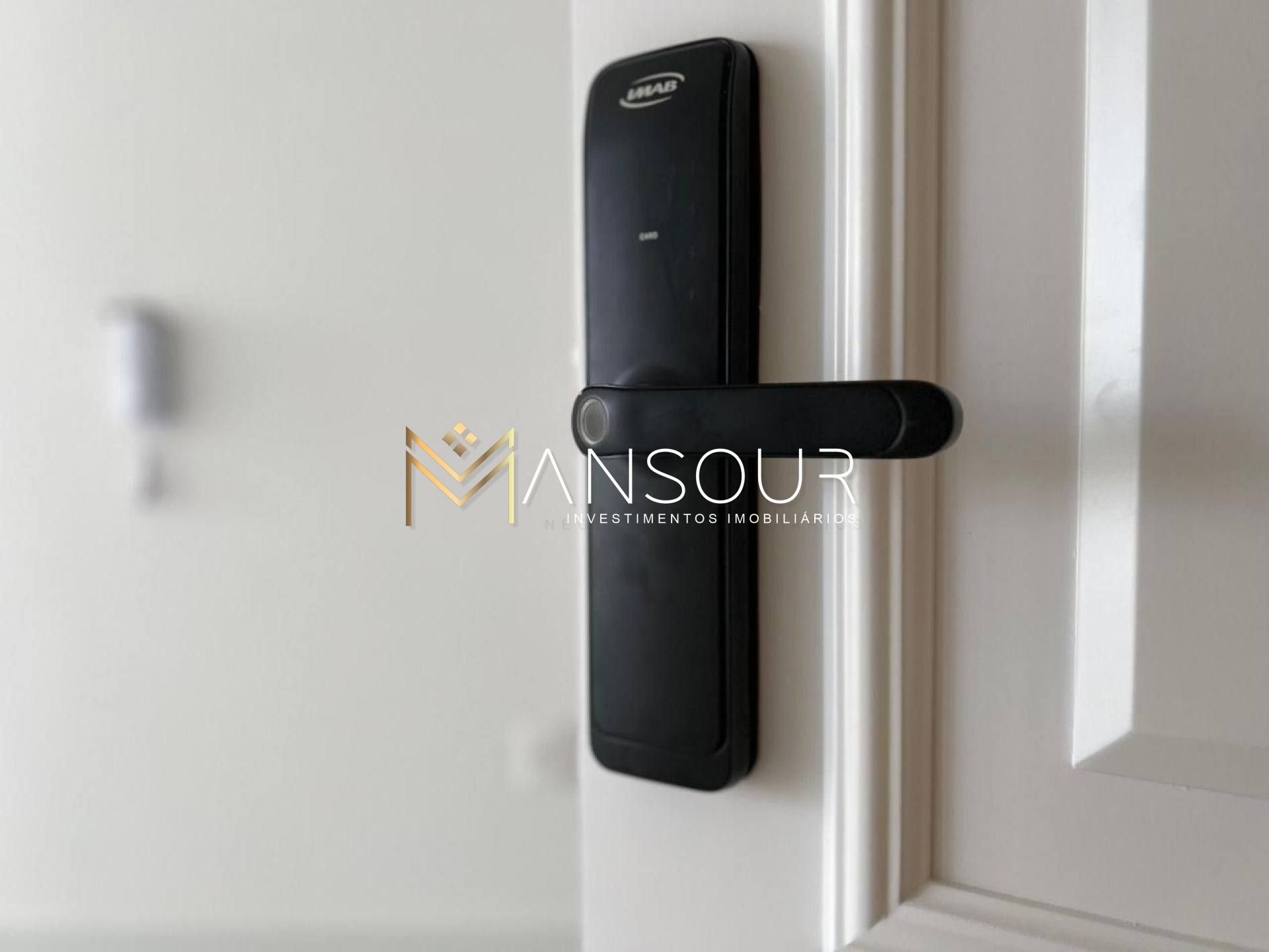 Apartamento Para Vender com 03 quartos 03 suítes no bairro Centro em Itapema