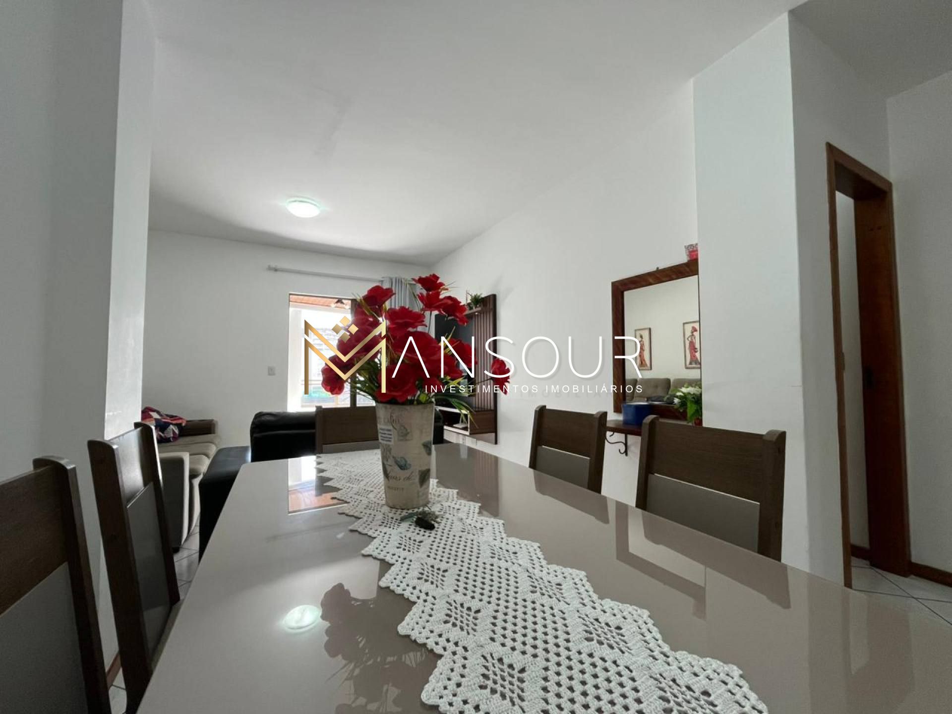 Apartamento Para Vender com 03 quartos 01 suítes no bairro Meia Praia em Itapema