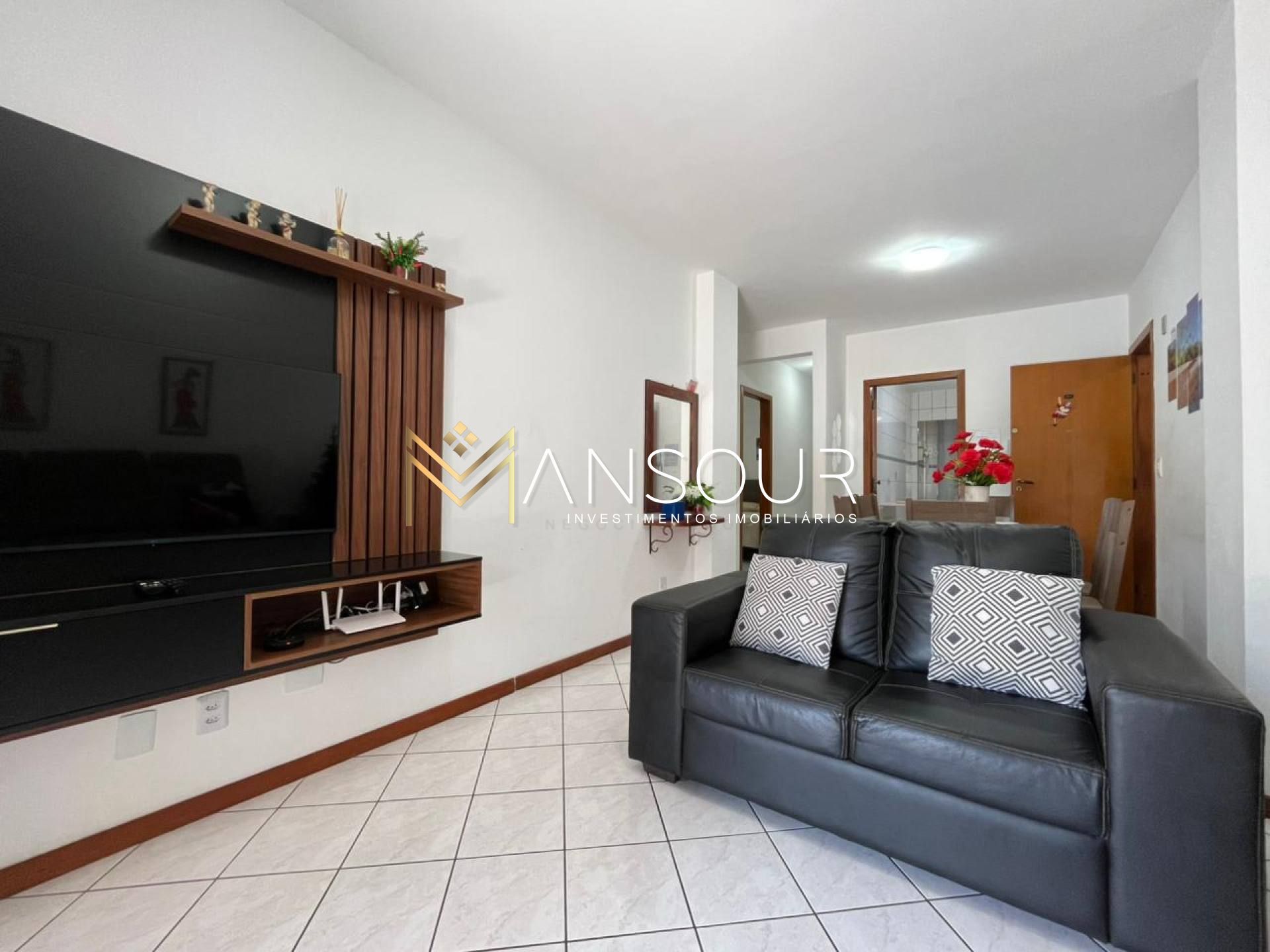 Apartamento Para Vender com 03 quartos 01 suítes no bairro Meia Praia em Itapema