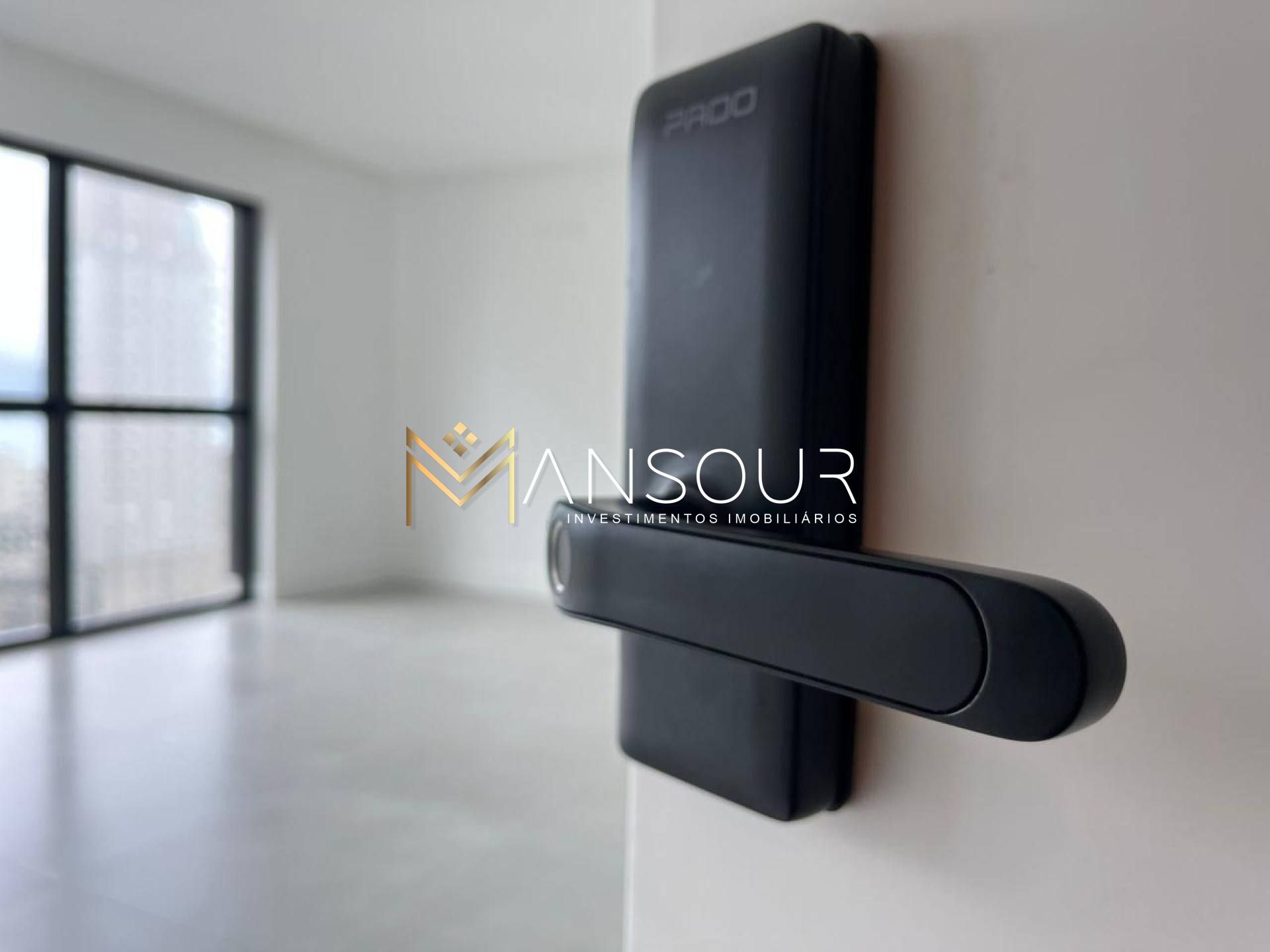 Apartamento Para Vender com 04 quartos 04 suítes no bairro Meia Praia em Itapema