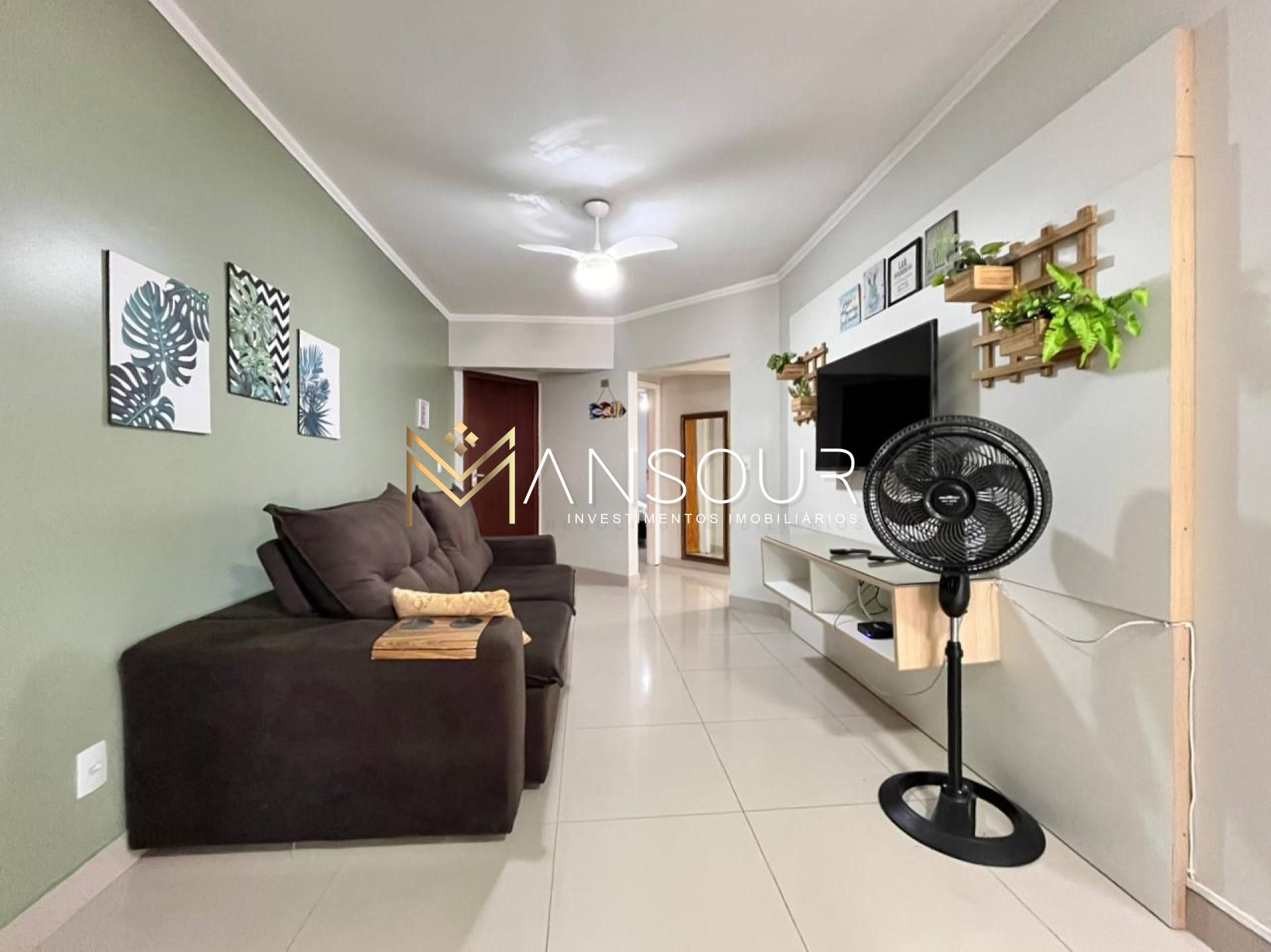 Apartamento Para Vender com 03 quartos 01 suítes no bairro Meia Praia em Itapema