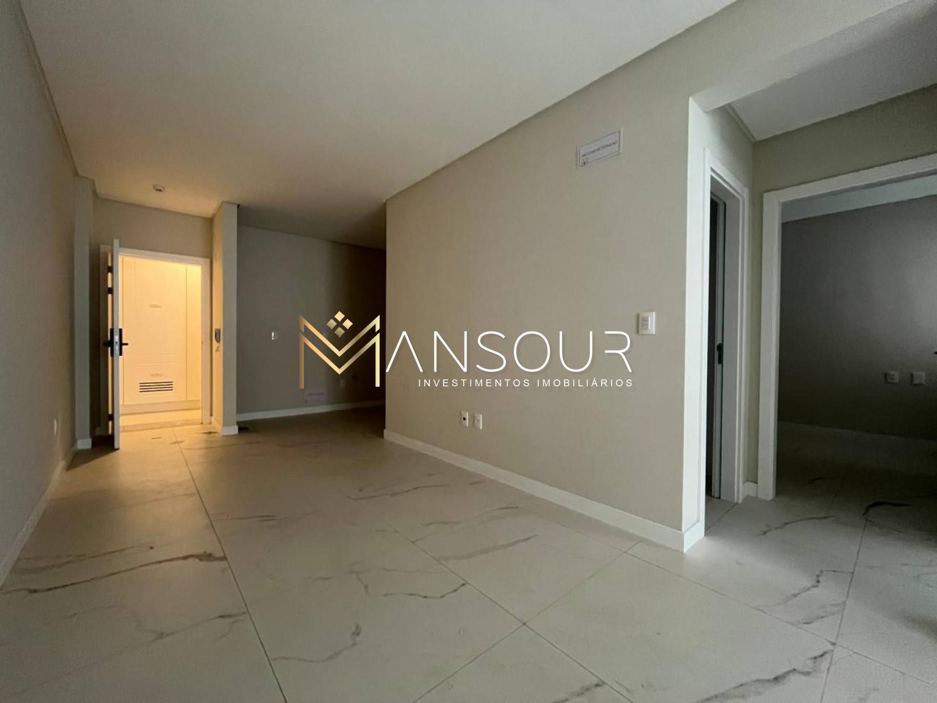 Apartamento Para Vender com 02 quartos 01 suítes no bairro Morretes em Itapema