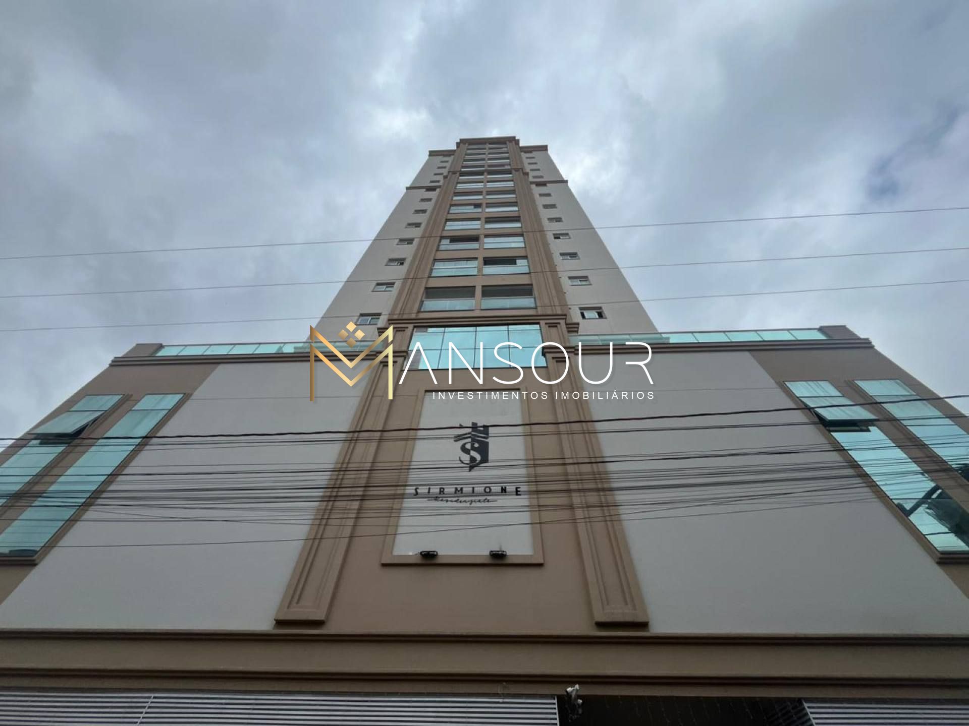 Apartamento Para Vender com 03 quartos 01 suítes no bairro Morretes em Itapema