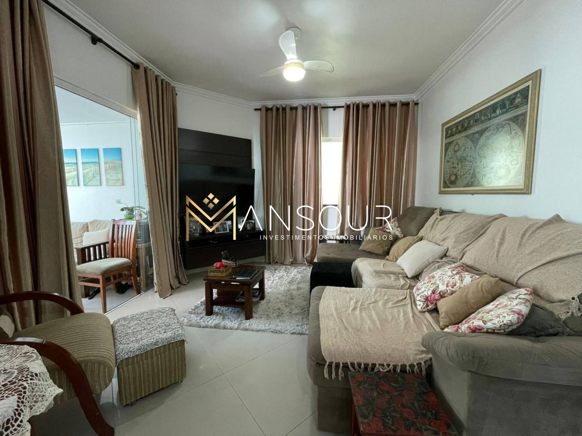 Apartamento Para Vender com 03 quartos 01 suítes no bairro Meia Praia em Itapema