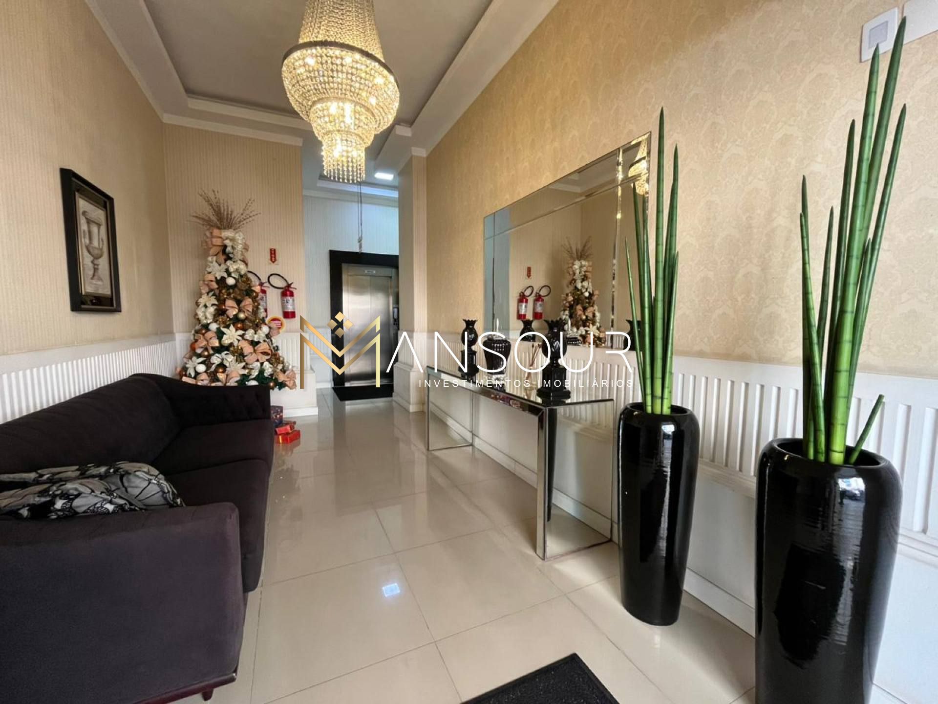 Apartamento Para Vender com 03 quartos 03 suítes no bairro Meia Praia em Itapema