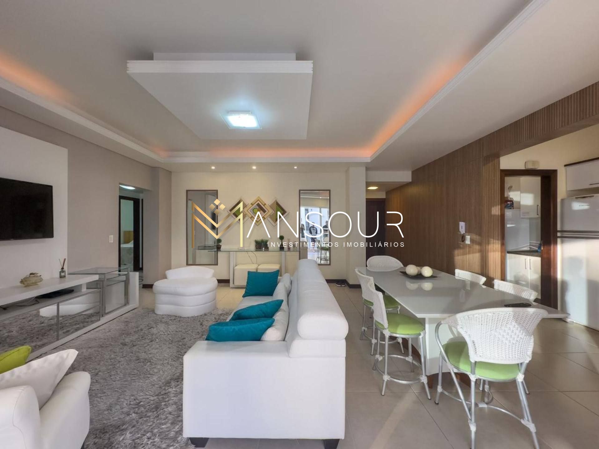 Apartamento Para Vender com 04 quartos 01 suítes no bairro Meia Praia em Itapema