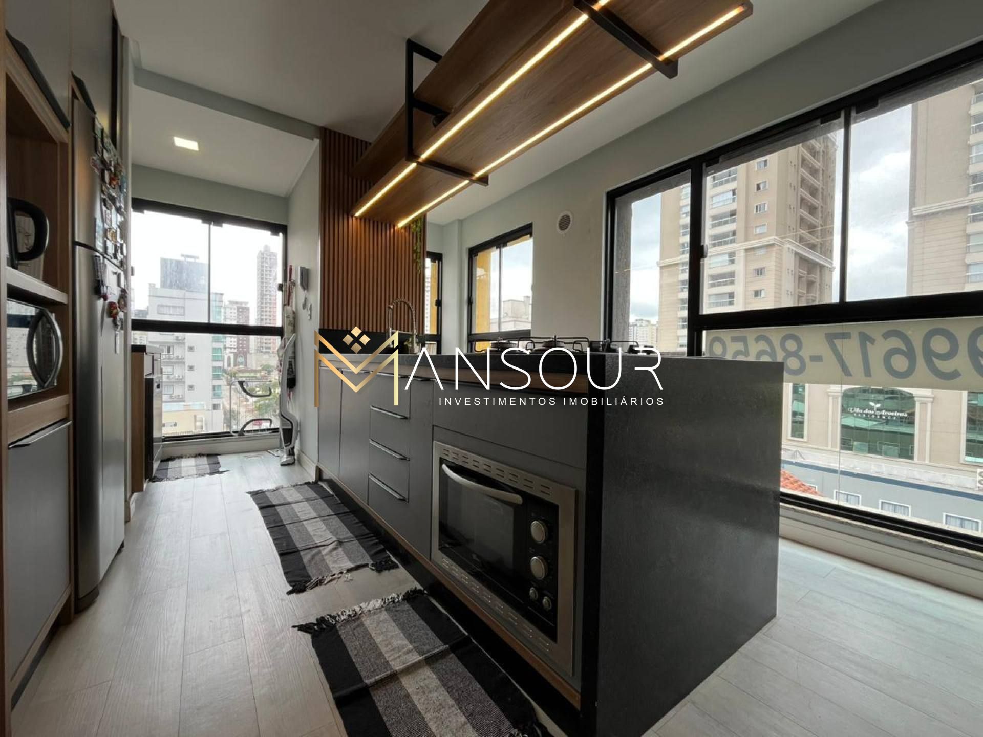 Apartamento Para Vender com 02 quartos 02 suítes no bairro Meia Praia em Itapema