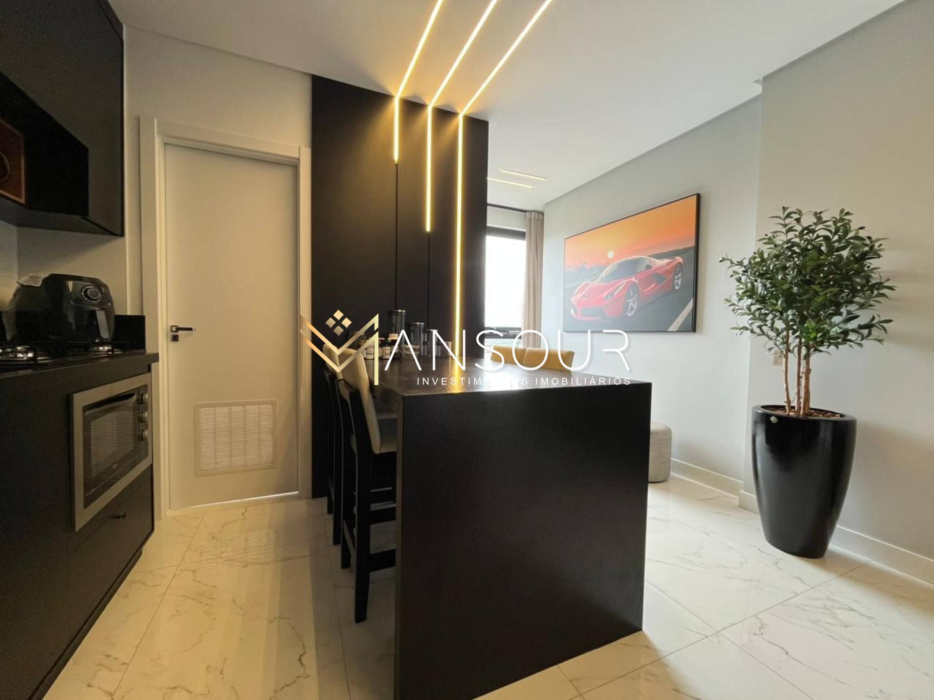 Apartamento Para Vender com 02 quartos 02 suítes no bairro Meia Praia em Itapema