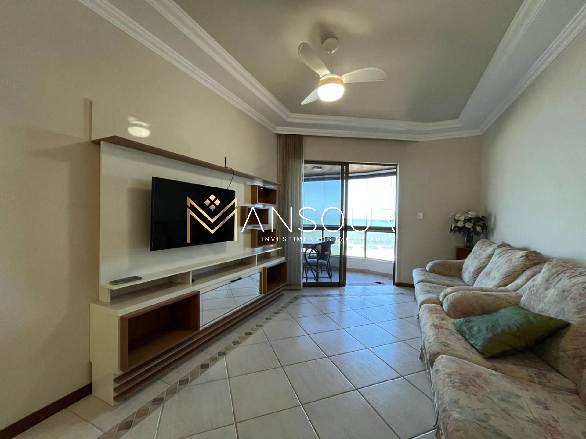 Apartamento Para Vender com 03 quartos 01 suítes no bairro Meia Praia em Itapema