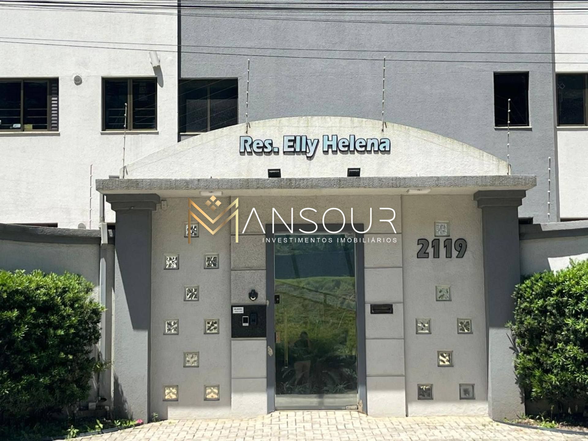 Apartamento Para Vender com 03 quartos 01 suítes no bairro Meia Praia em Itapema