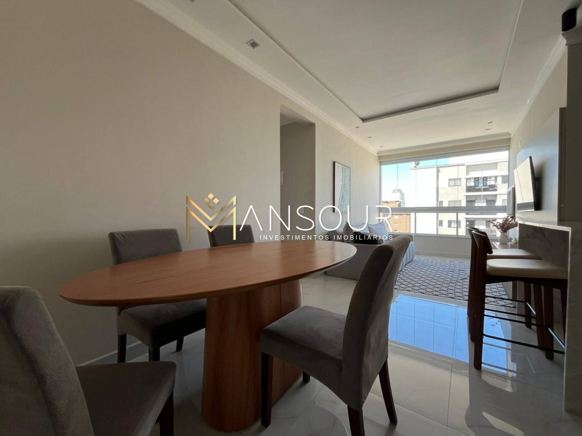 Apartamento Para Vender com 02 quartos 02 suítes no bairro Meia Praia em Itapema