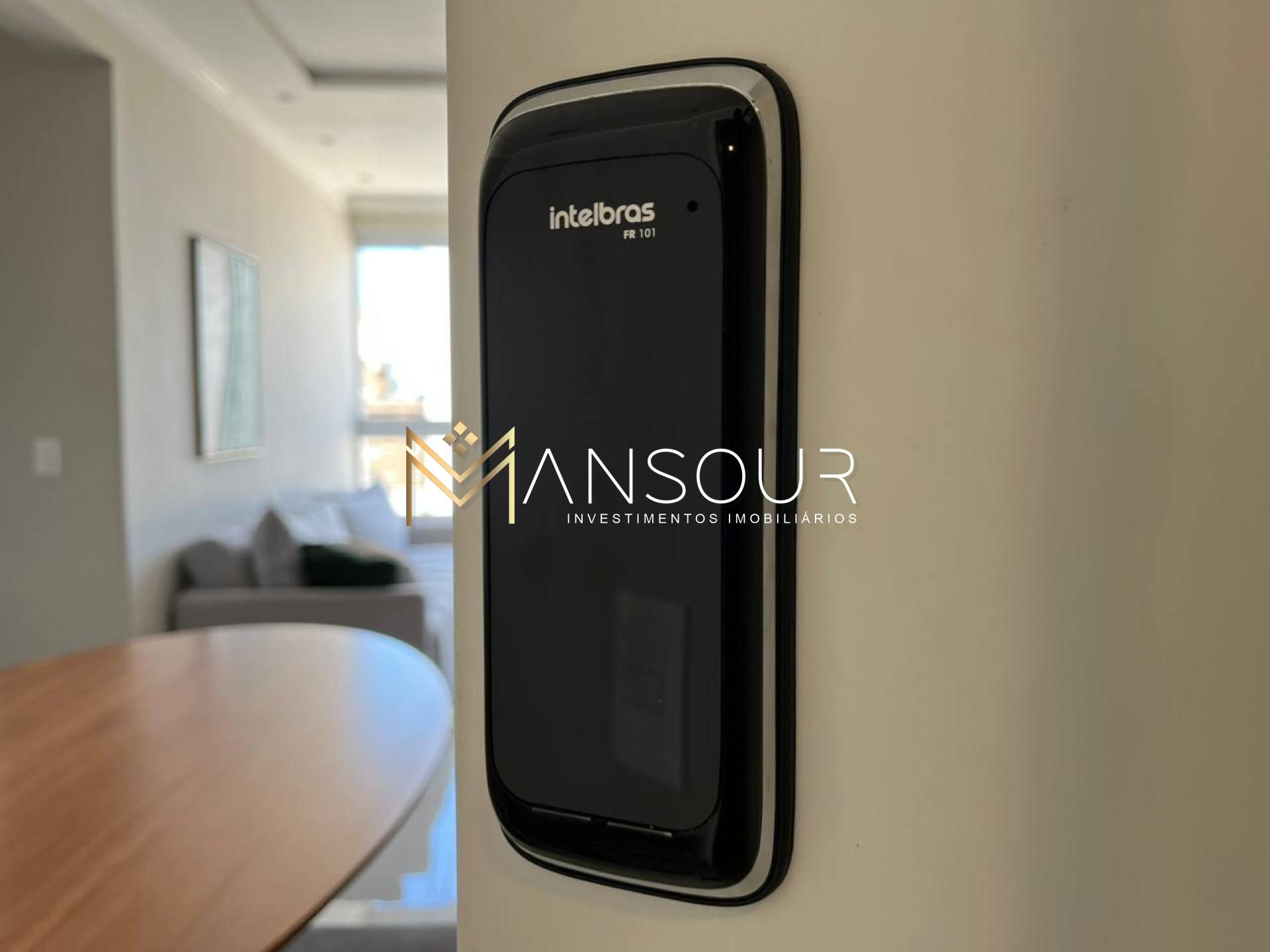 Apartamento Para Vender com 02 quartos 02 suítes no bairro Meia Praia em Itapema