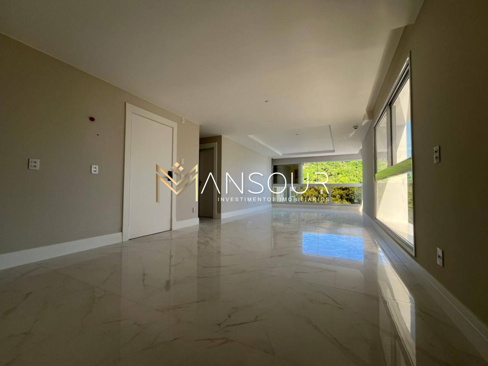 Apartamento Para Vender com 04 quartos 04 suítes no bairro barra norte