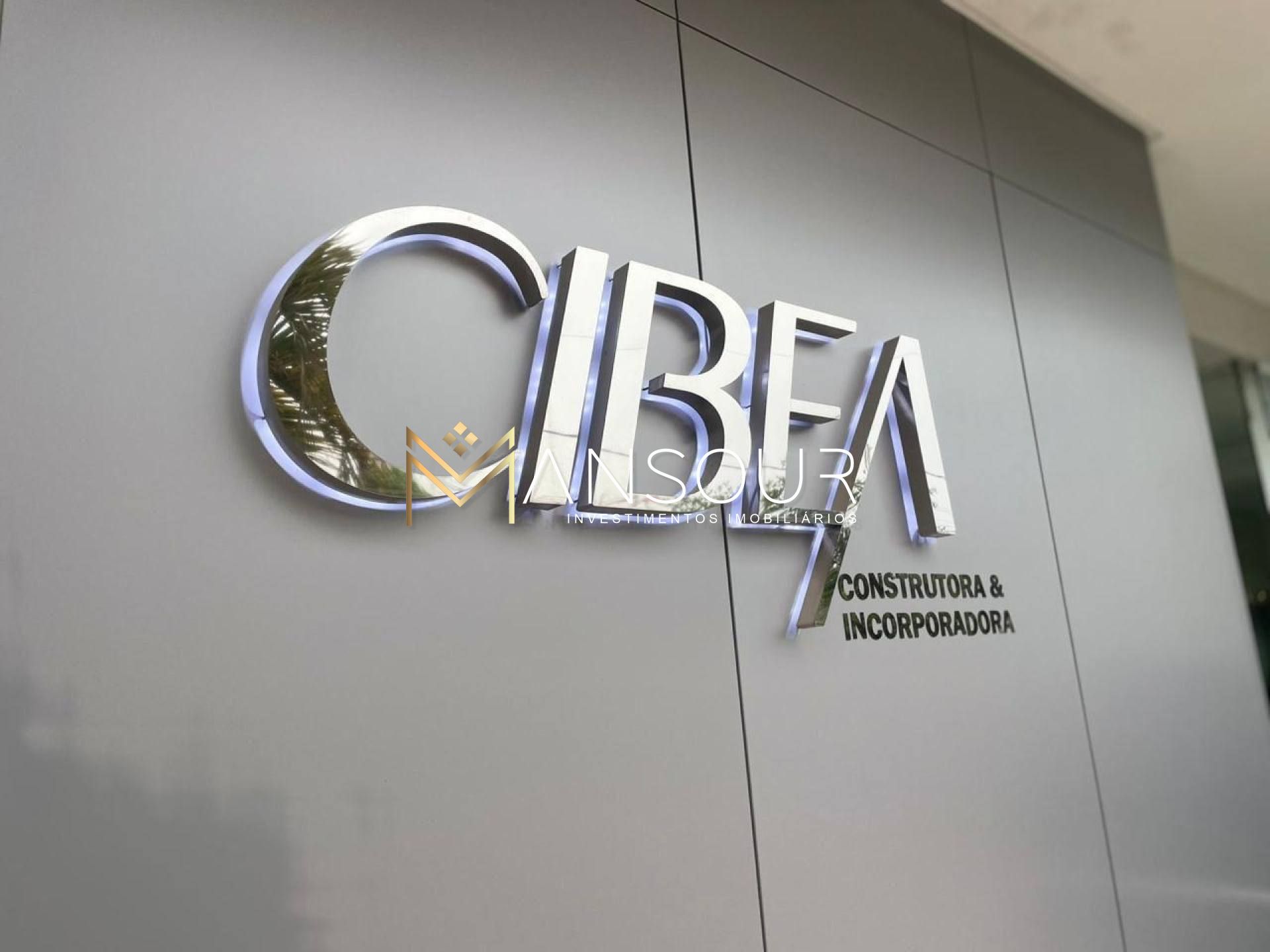 Apartamento Para Vender com 3 quartos 4 suítes no bairro Meia Praia em Itapema