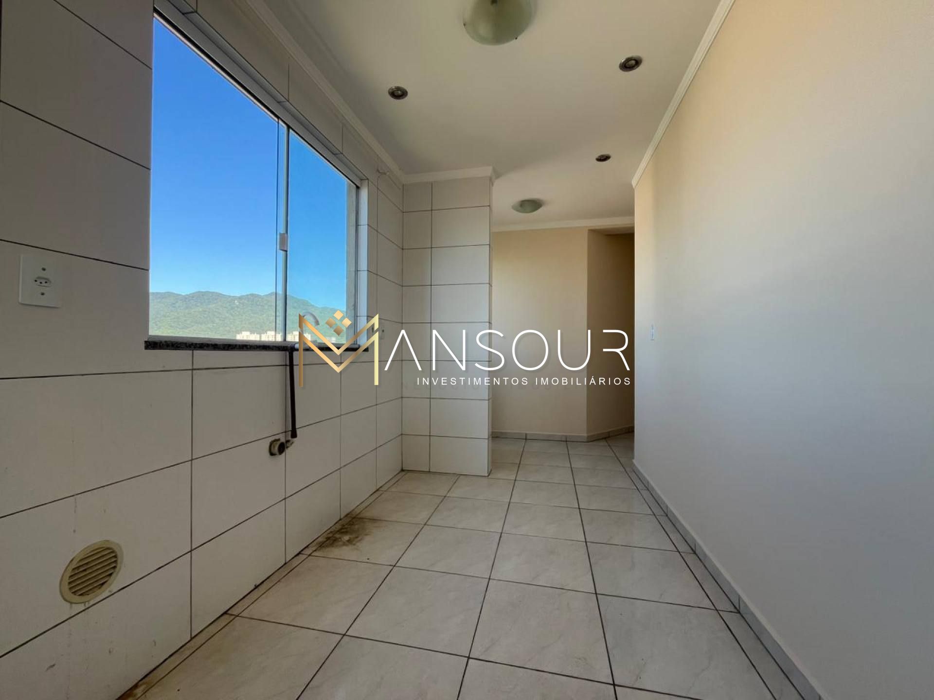 Apartamento Para Vender com 02 quartos no bairro Morretes em Itapema
