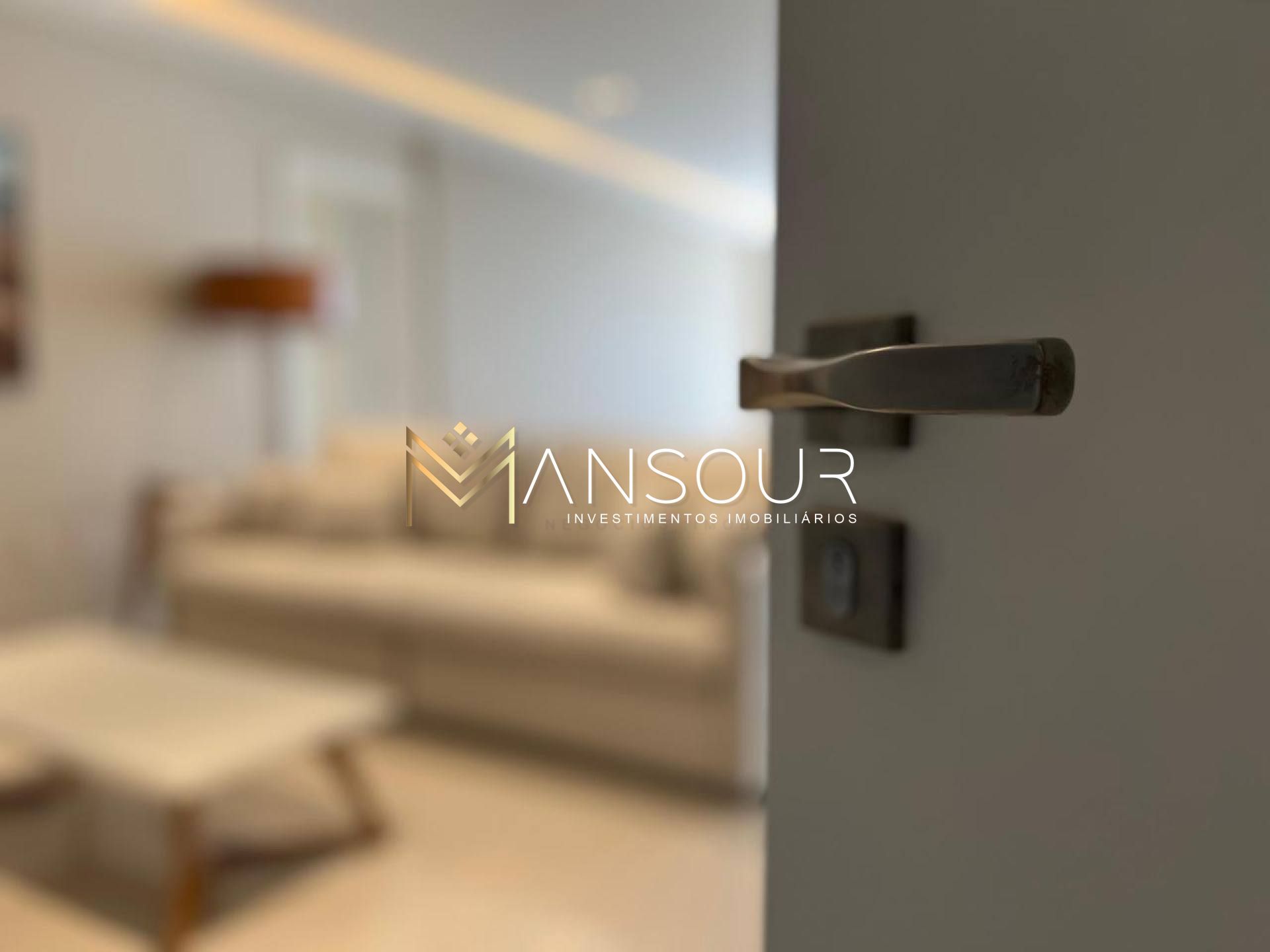 Apartamento Para Vender com 03 quartos 03 suítes no bairro Centro em Itapema