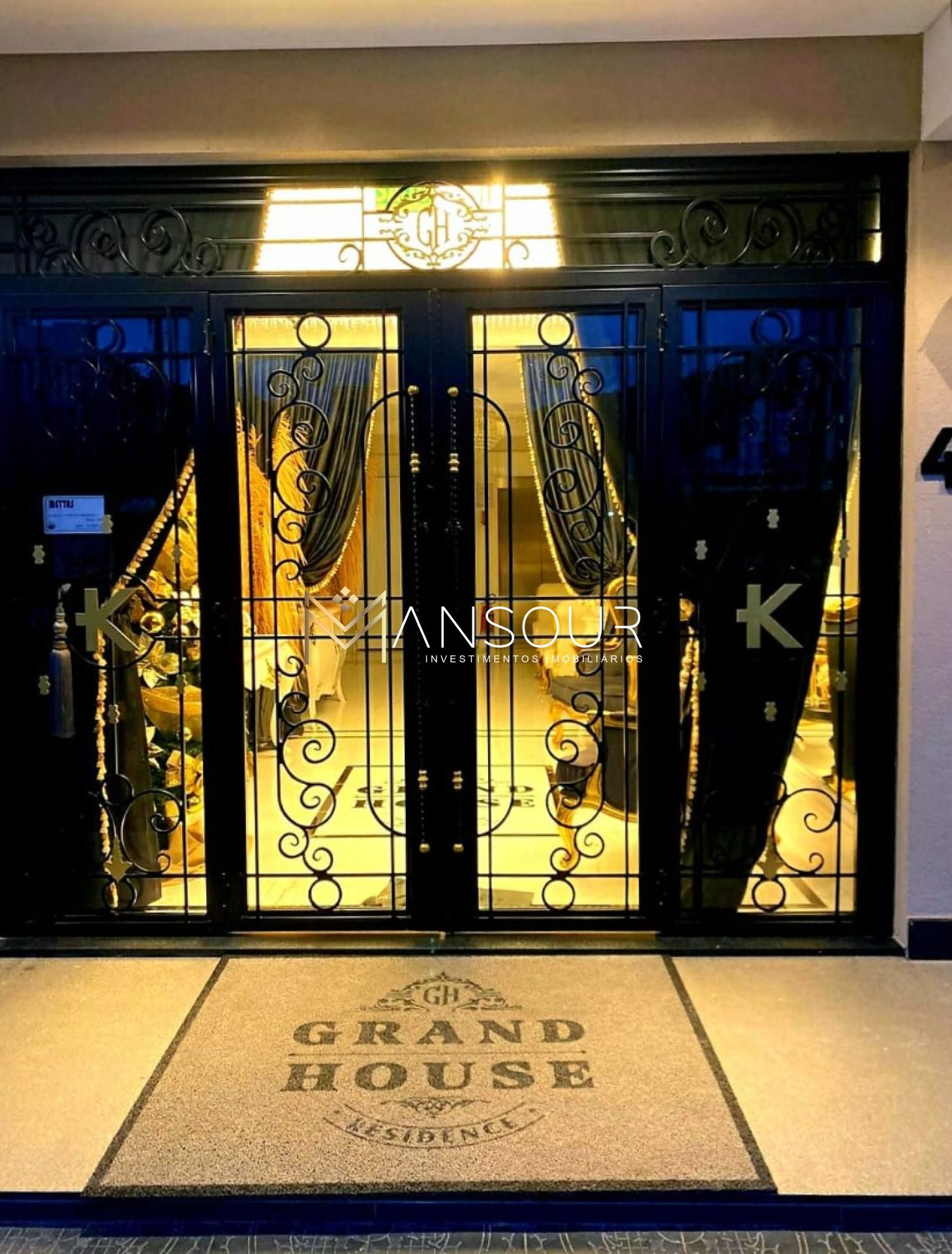 Apartamento Para Vender com 02 quartos 02 suítes no bairro Morretes em Itapema