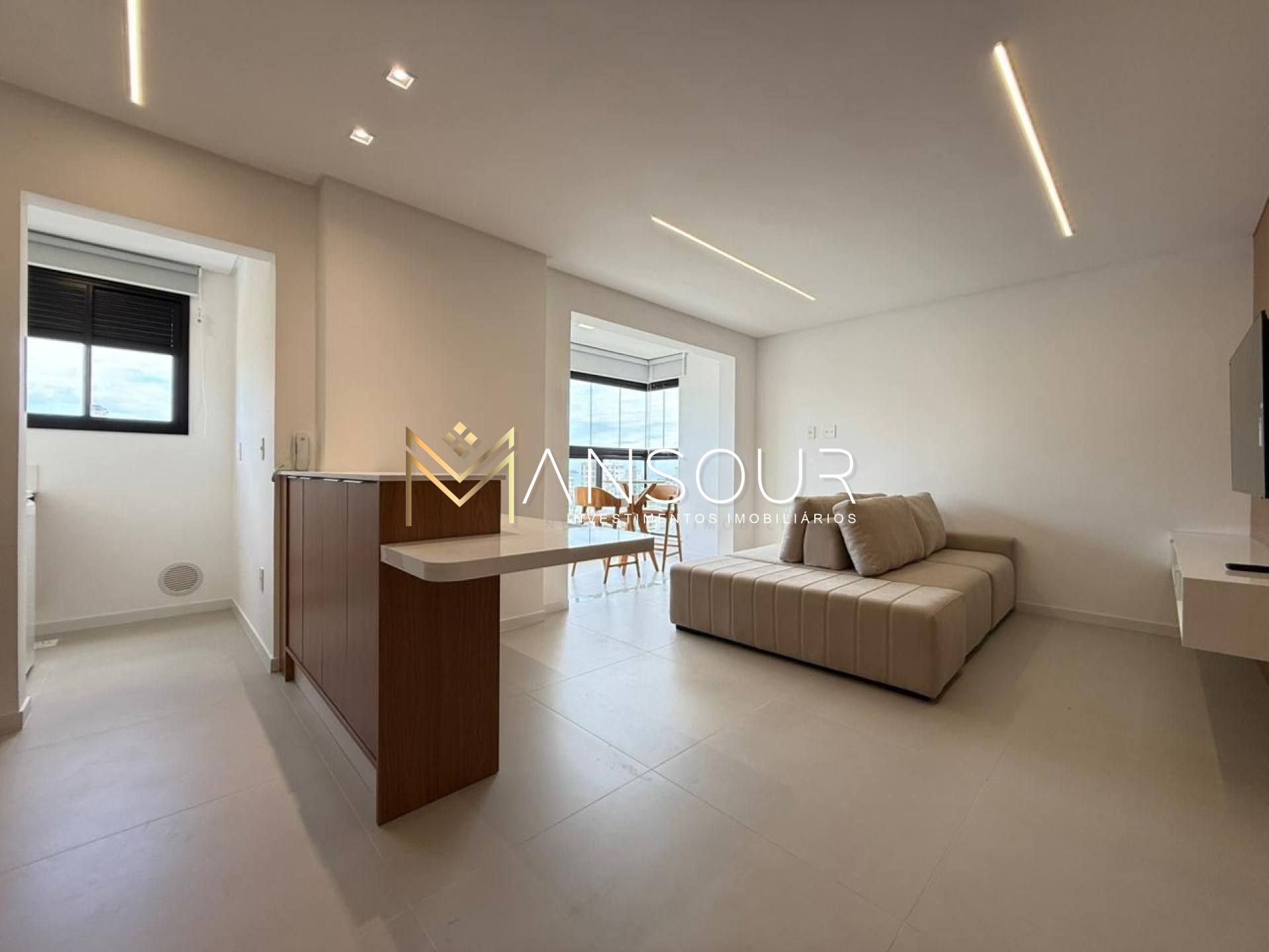 Apartamento Para Vender com 02 quartos 02 suítes no bairro Perequê em Porto Belo