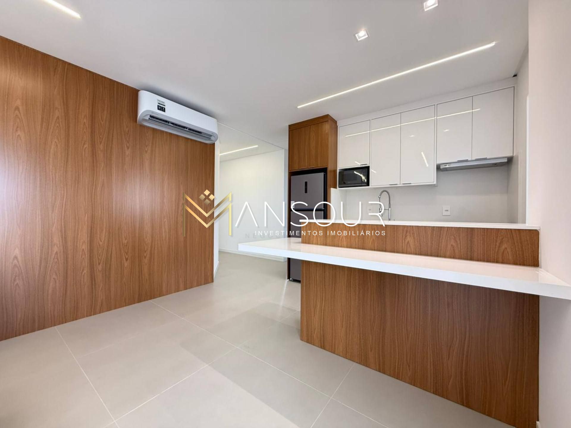 Apartamento Para Vender com 02 quartos 02 suítes no bairro Perequê em Porto Belo