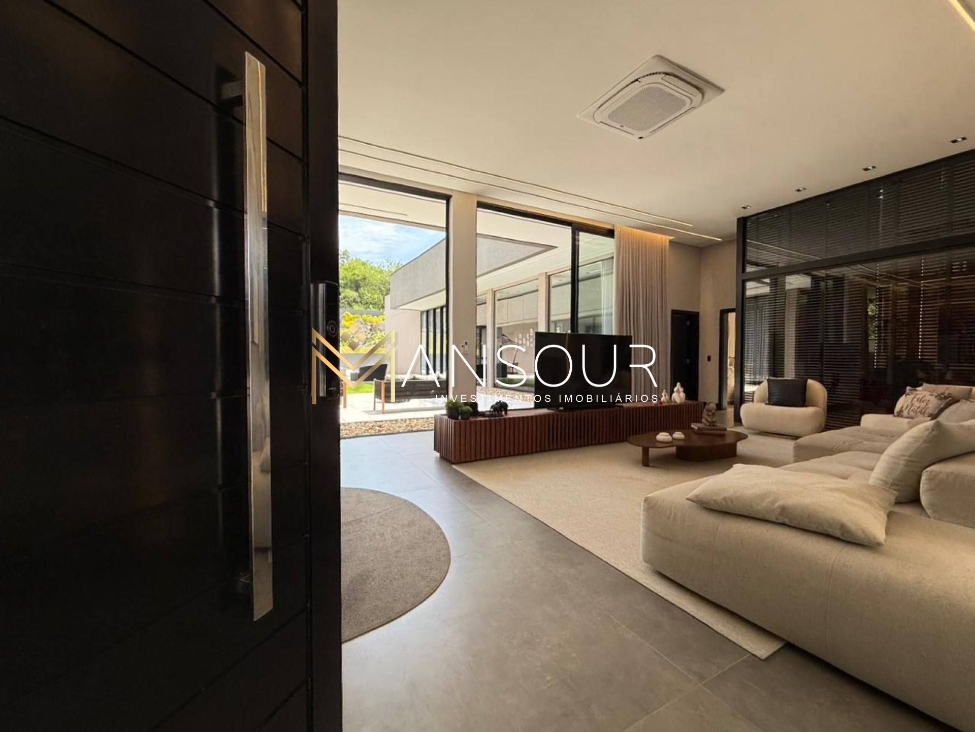 Casa de Condomínio Para Vender com 5 quartos 3 suítes no bairro Alto São Bento  em Itapema