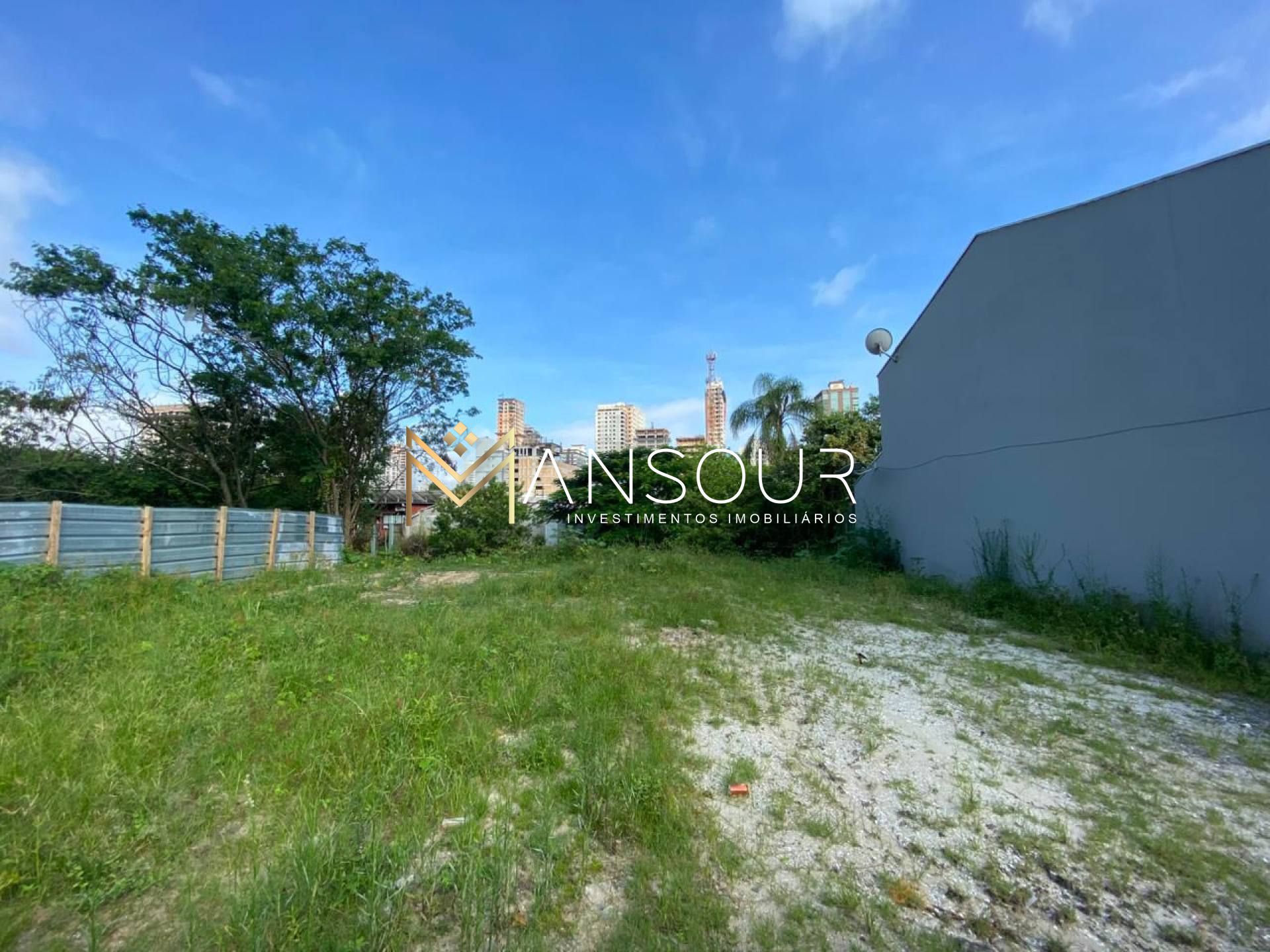 Lote / Terreno de Bairro Para Vender no bairro Perequê em Porto Belo