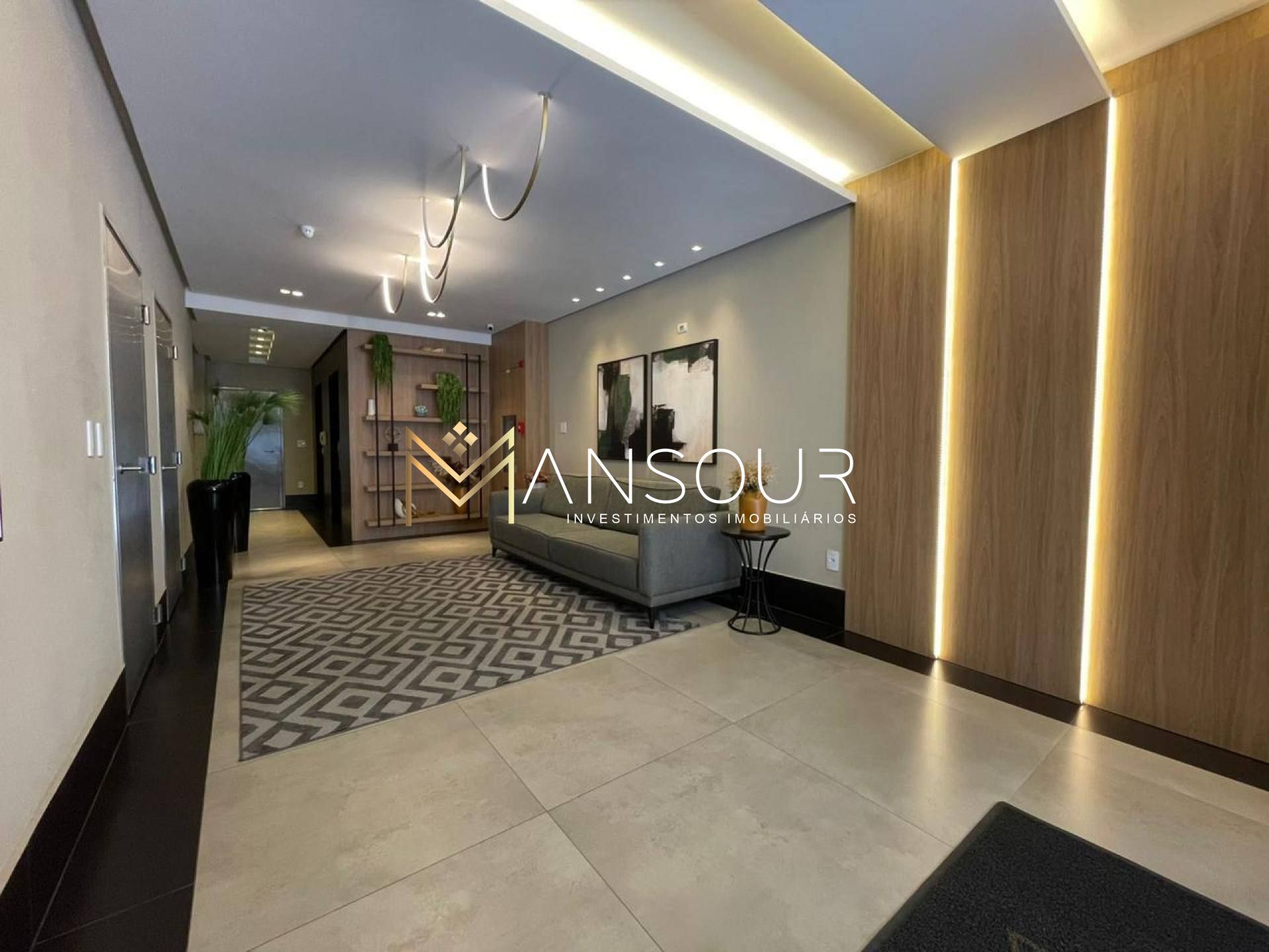 Apartamento Para Vender com 03 quartos 03 suítes no bairro Meia Praia em Itapema