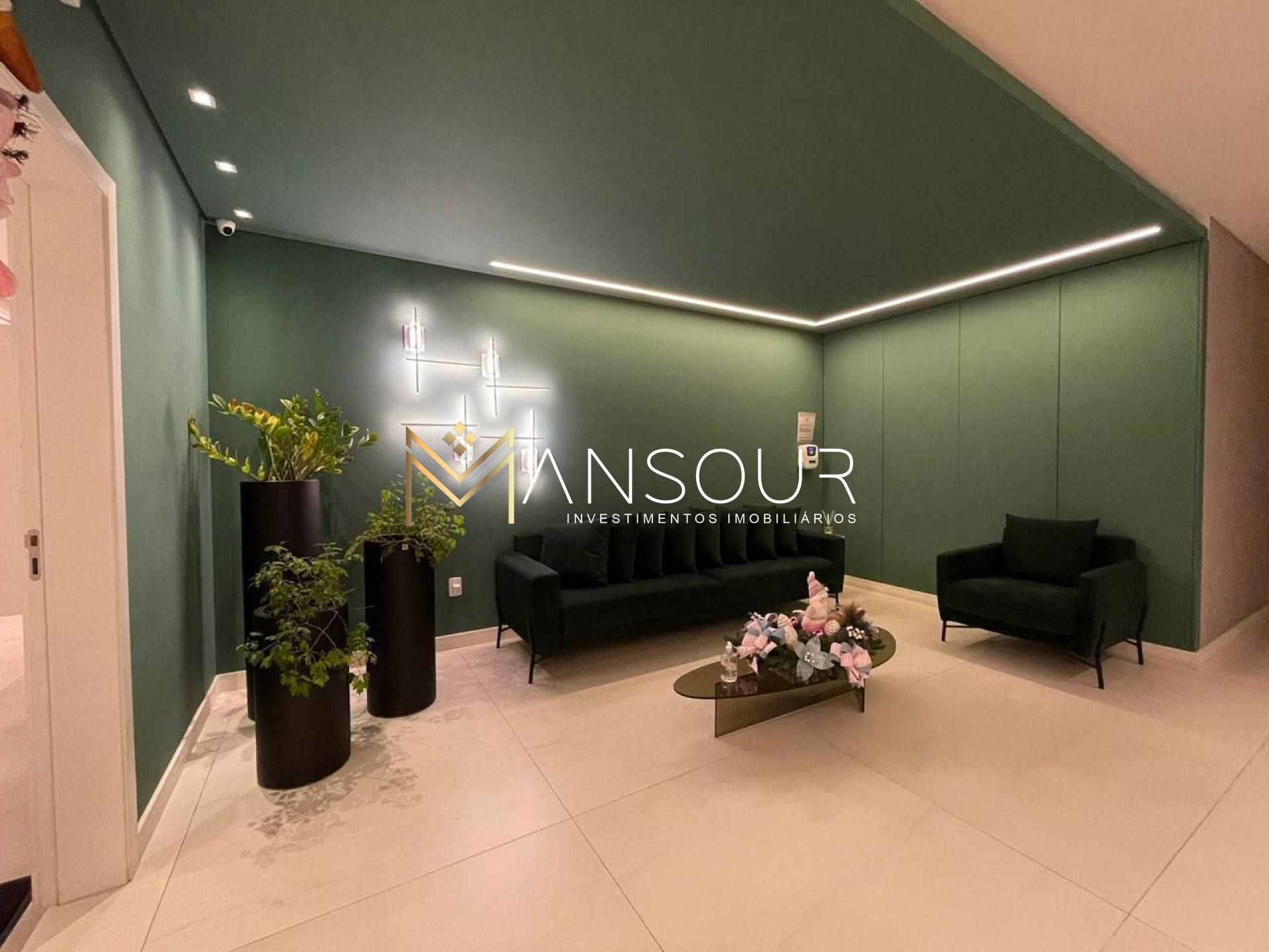 Apartamento Para Vender 03 suítes no bairro Meia Praia em Itapema