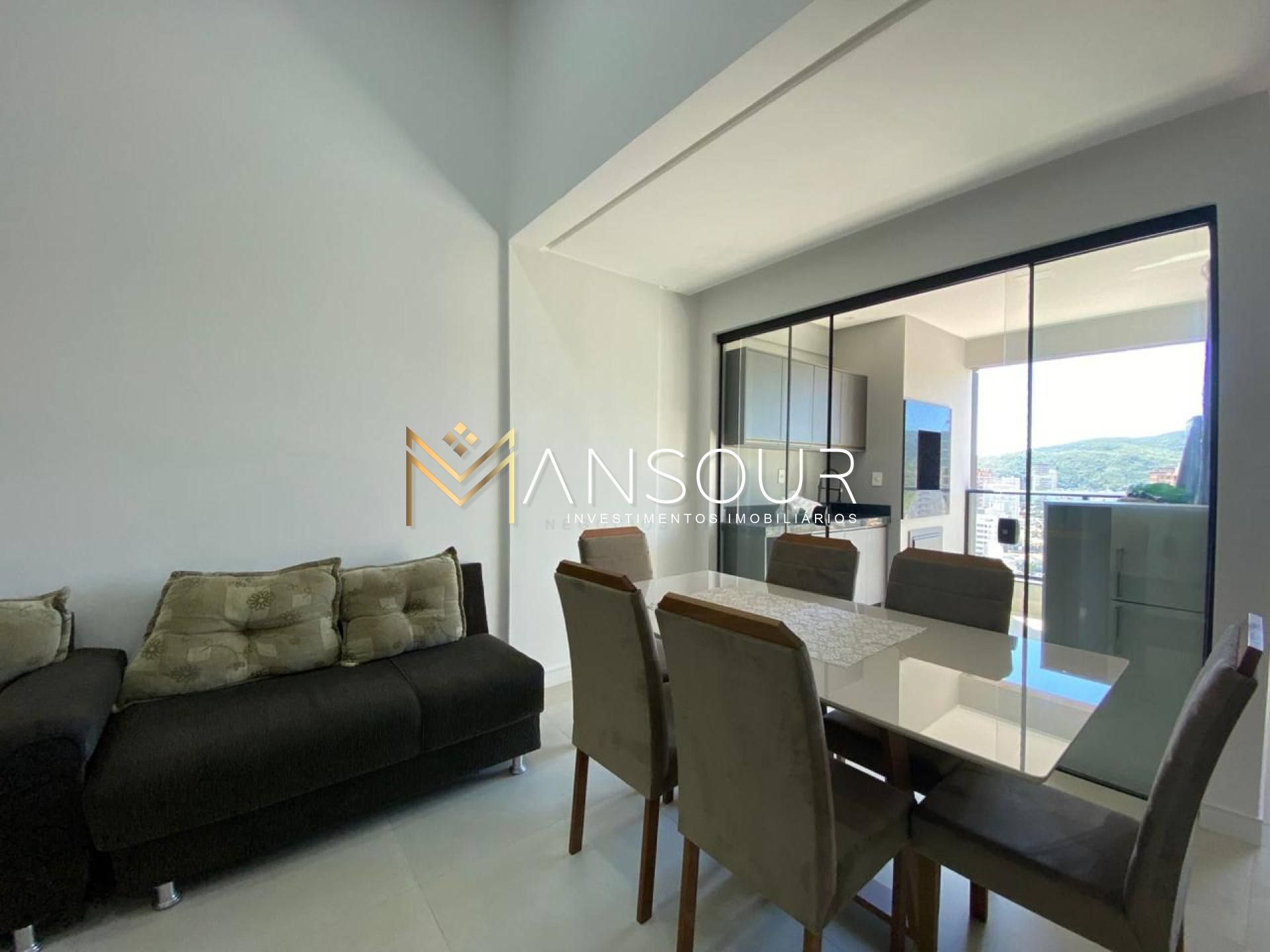 Apartamento Para Vender com 03 quartos 03 suítes no bairro Pereque em Porto Belo