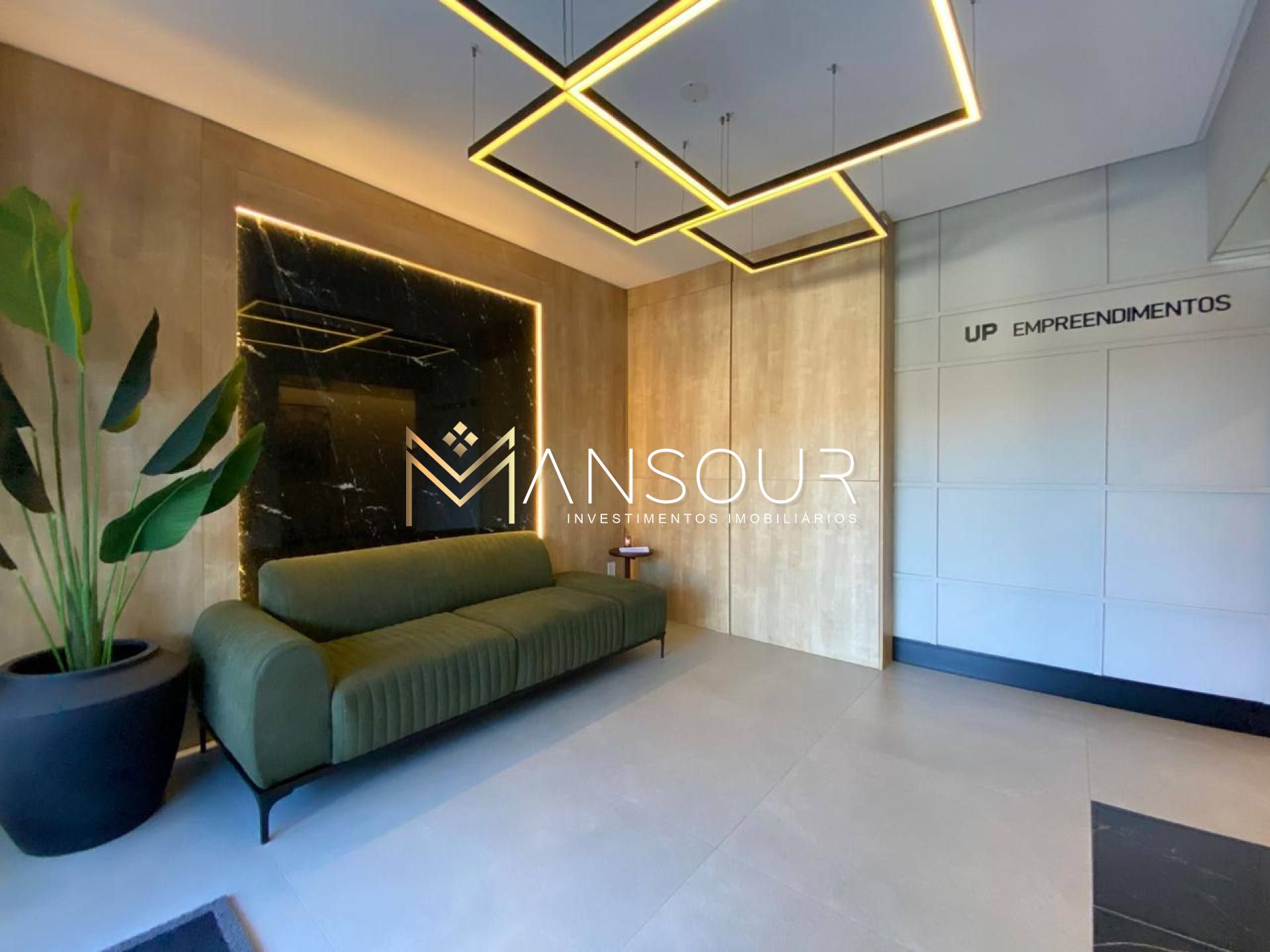 Apartamento Para Vender com 03 quartos 03 suítes no bairro Pereque em Porto Belo