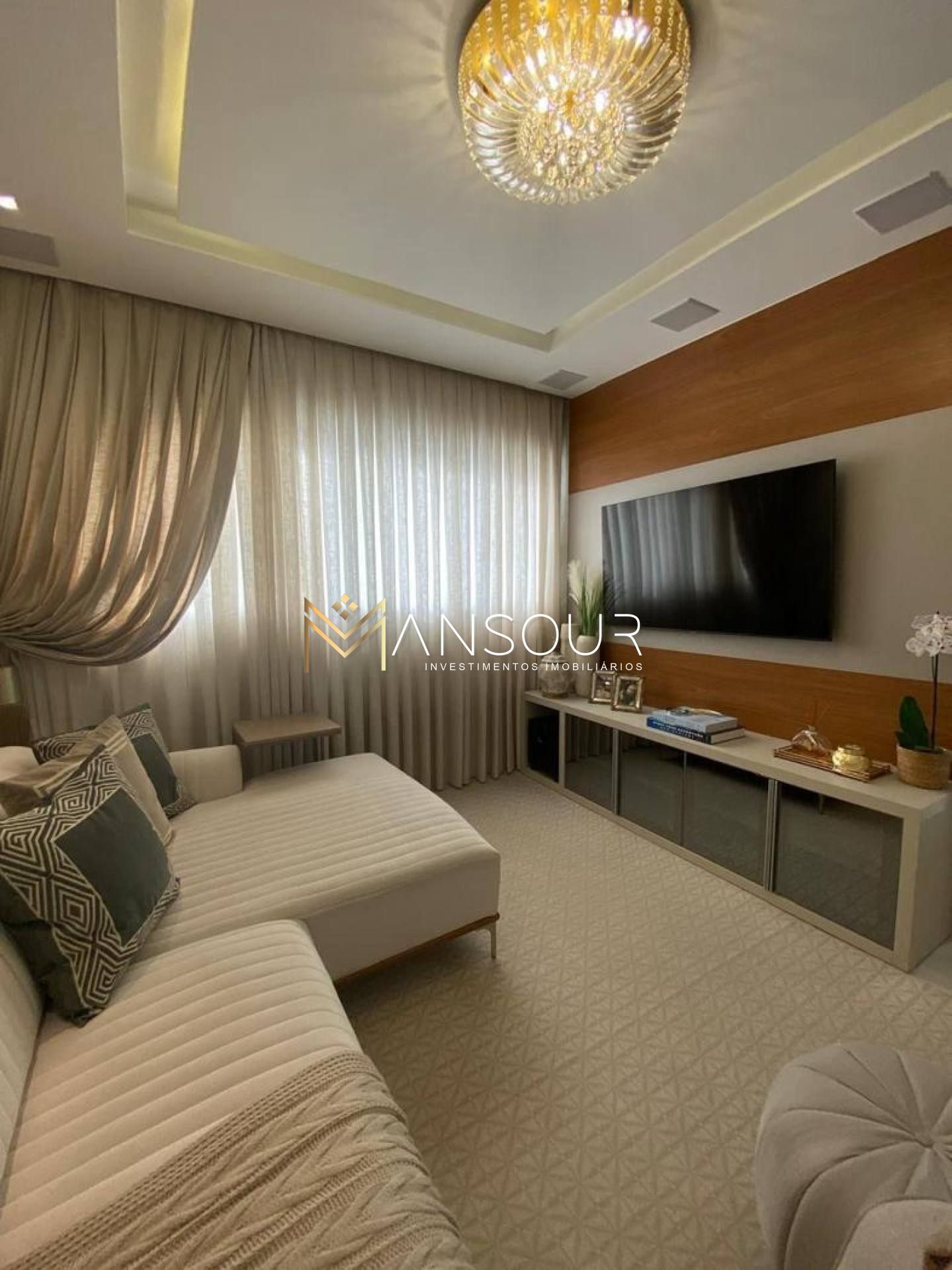 Apartamento Para Vender com 03 quartos 03 suítes no bairro Meia Praia em Itapema