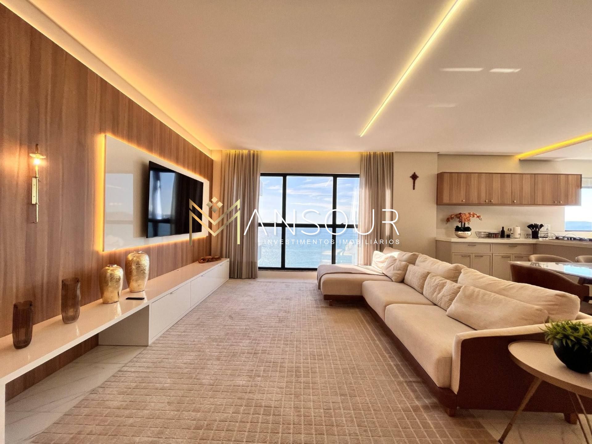 Apartamento Para Vender com 04 quartos 04 suítes no bairro Meia Praia em Itapema