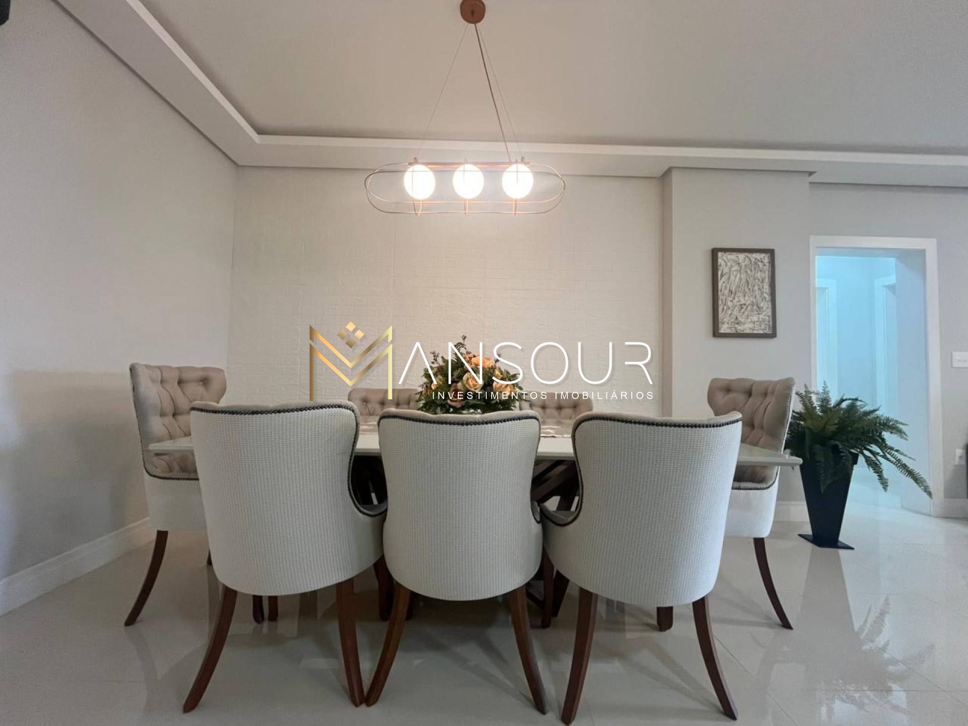 Apartamento Para Vender com 03 quartos 02 suítes no bairro Meia Praia em Itapema