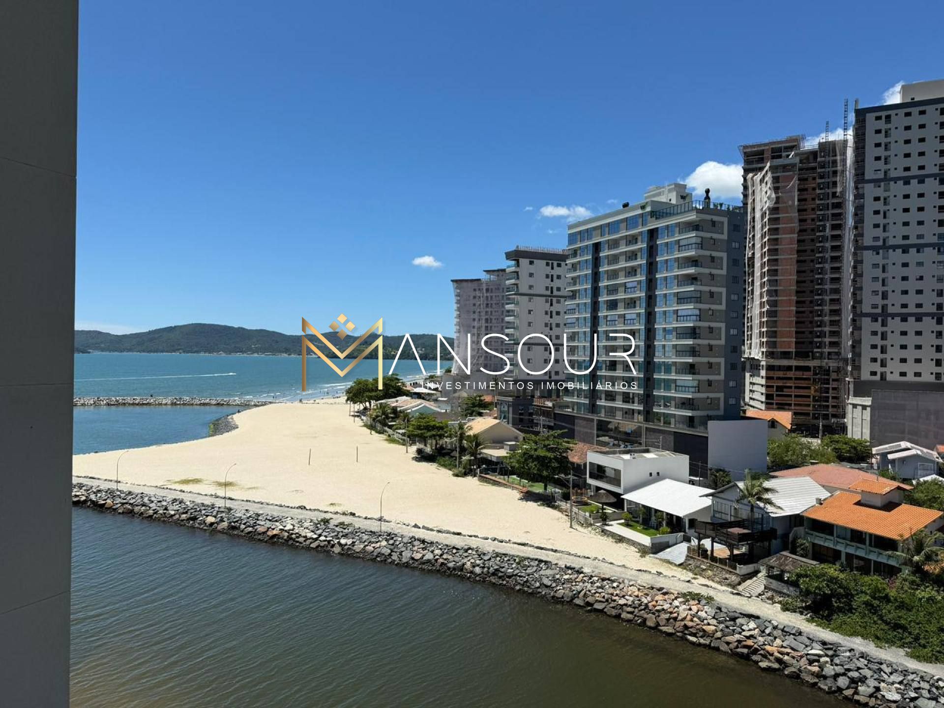 Apartamento Para Vender com 04 quartos 04 suítes no bairro Meia Praia em Itapema