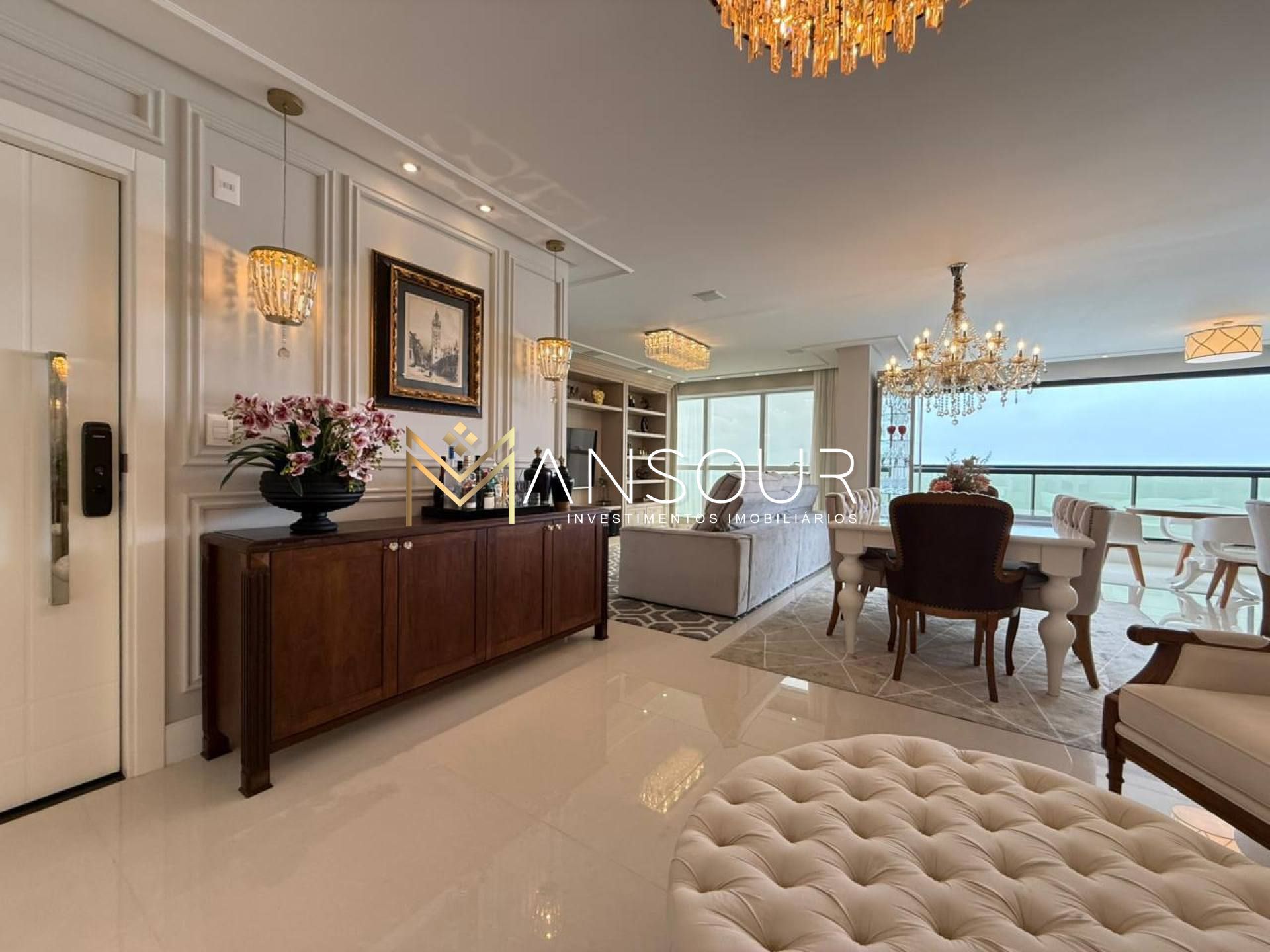 Apartamento Para Vender com 04 quartos 04 suítes no bairro Meia Praia em Itapema