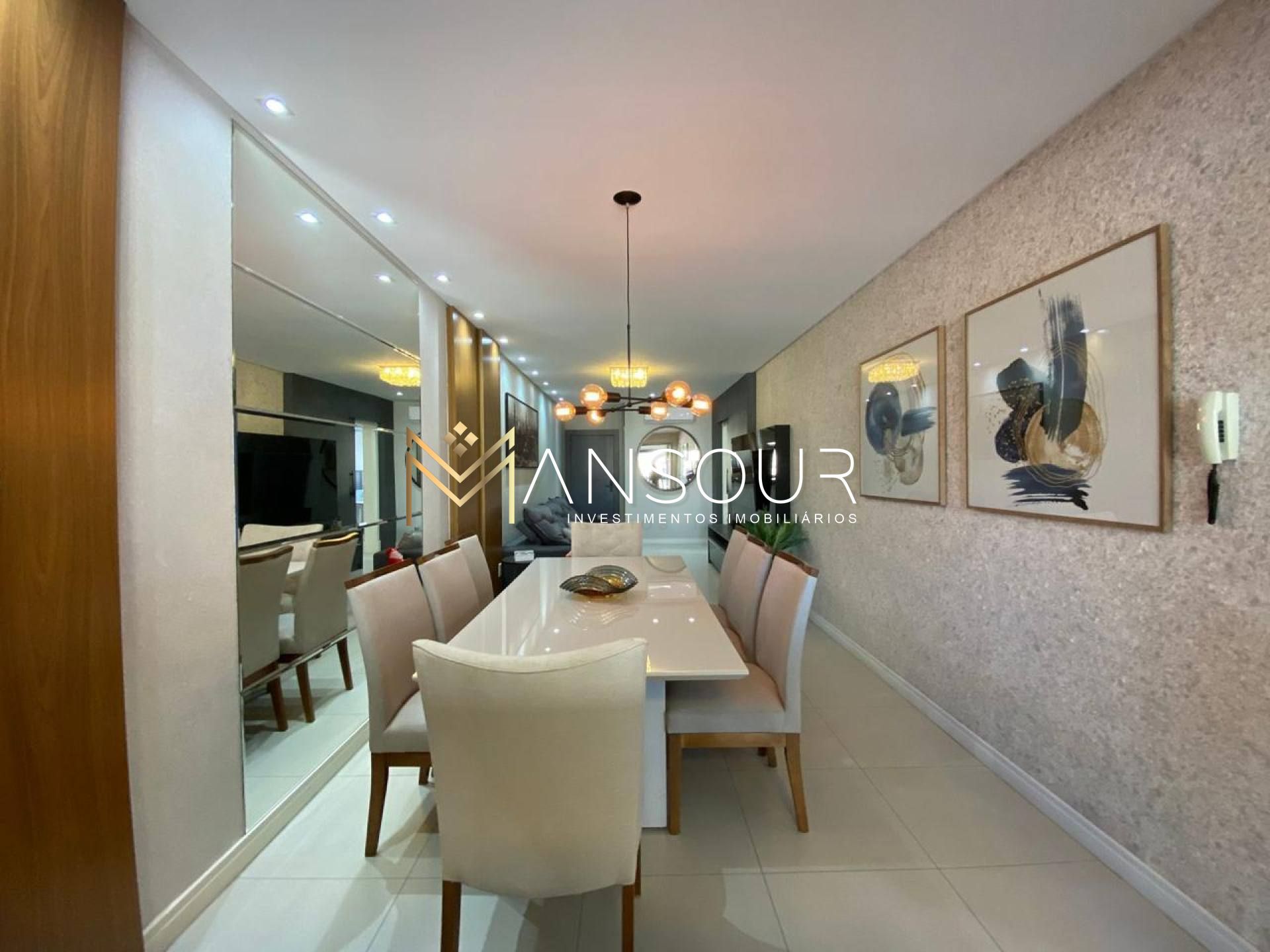 Apartamento Para Vender com 03 quartos 04 suítes no bairro Meia Praia em Itapema