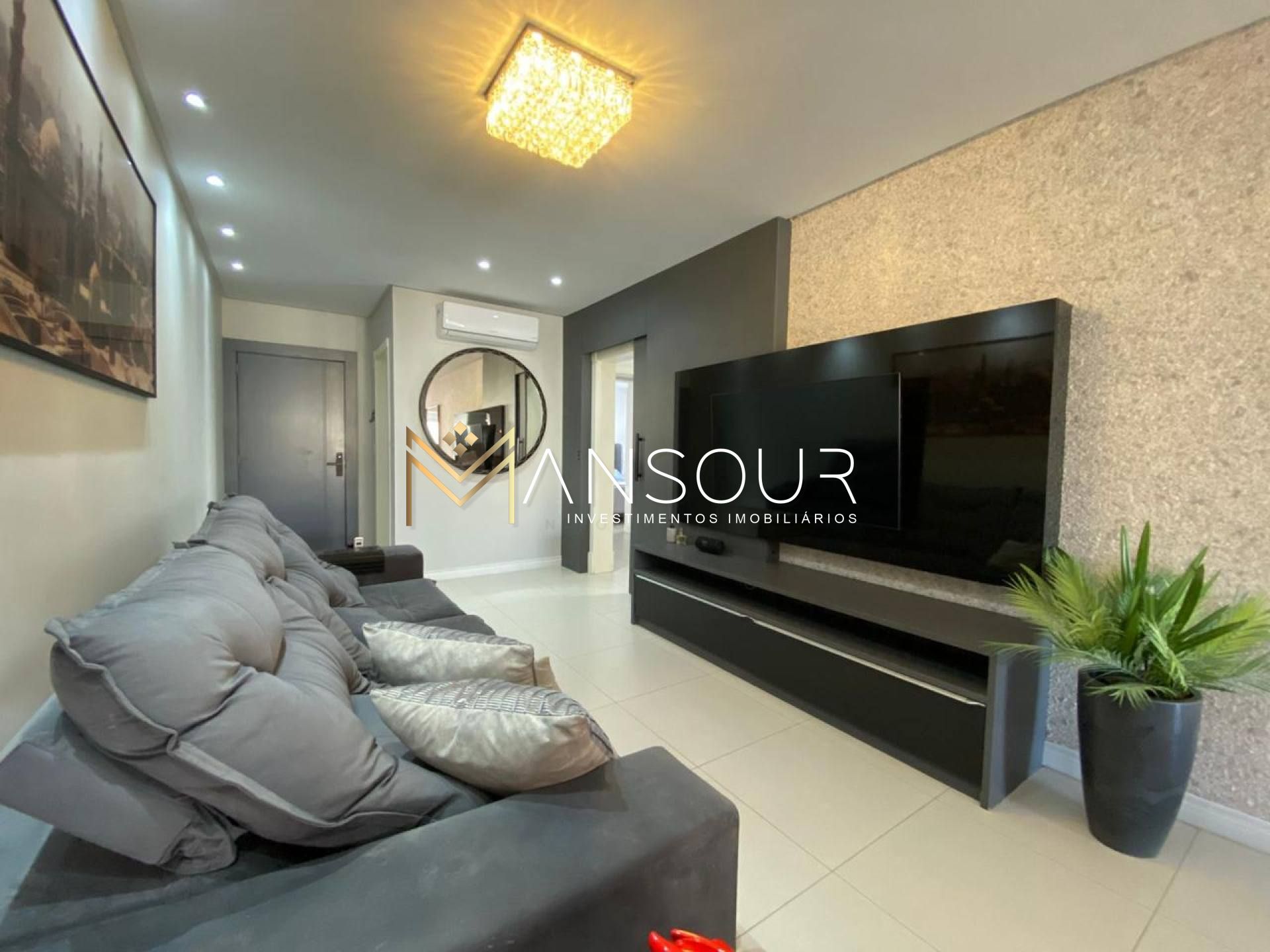 Apartamento Para Vender com 03 quartos 04 suítes no bairro Meia Praia em Itapema