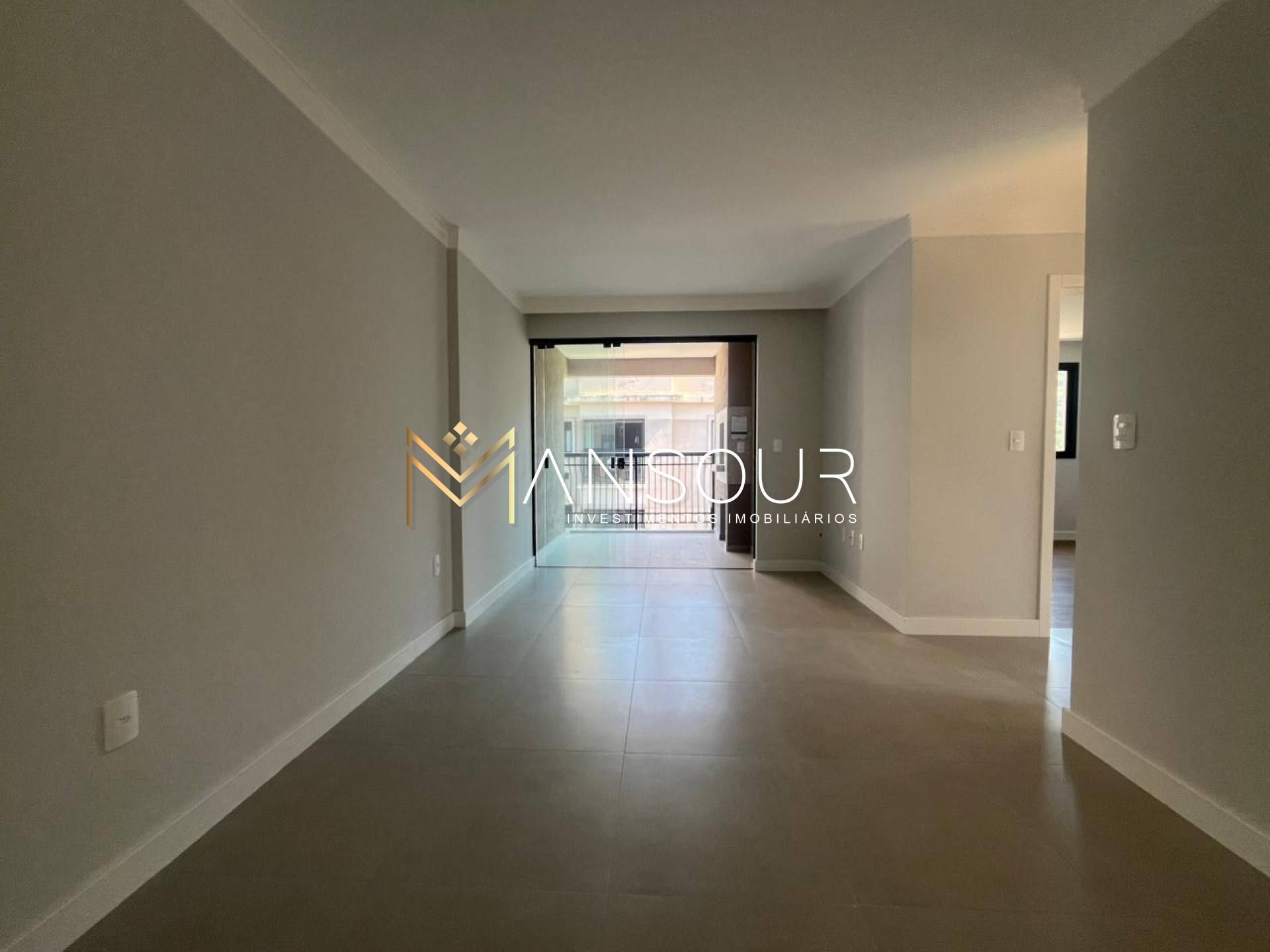 Apartamento Para Vender com 02 quartos 01 suítes no bairro Tabuleiro das Oliveiras  em Itapema