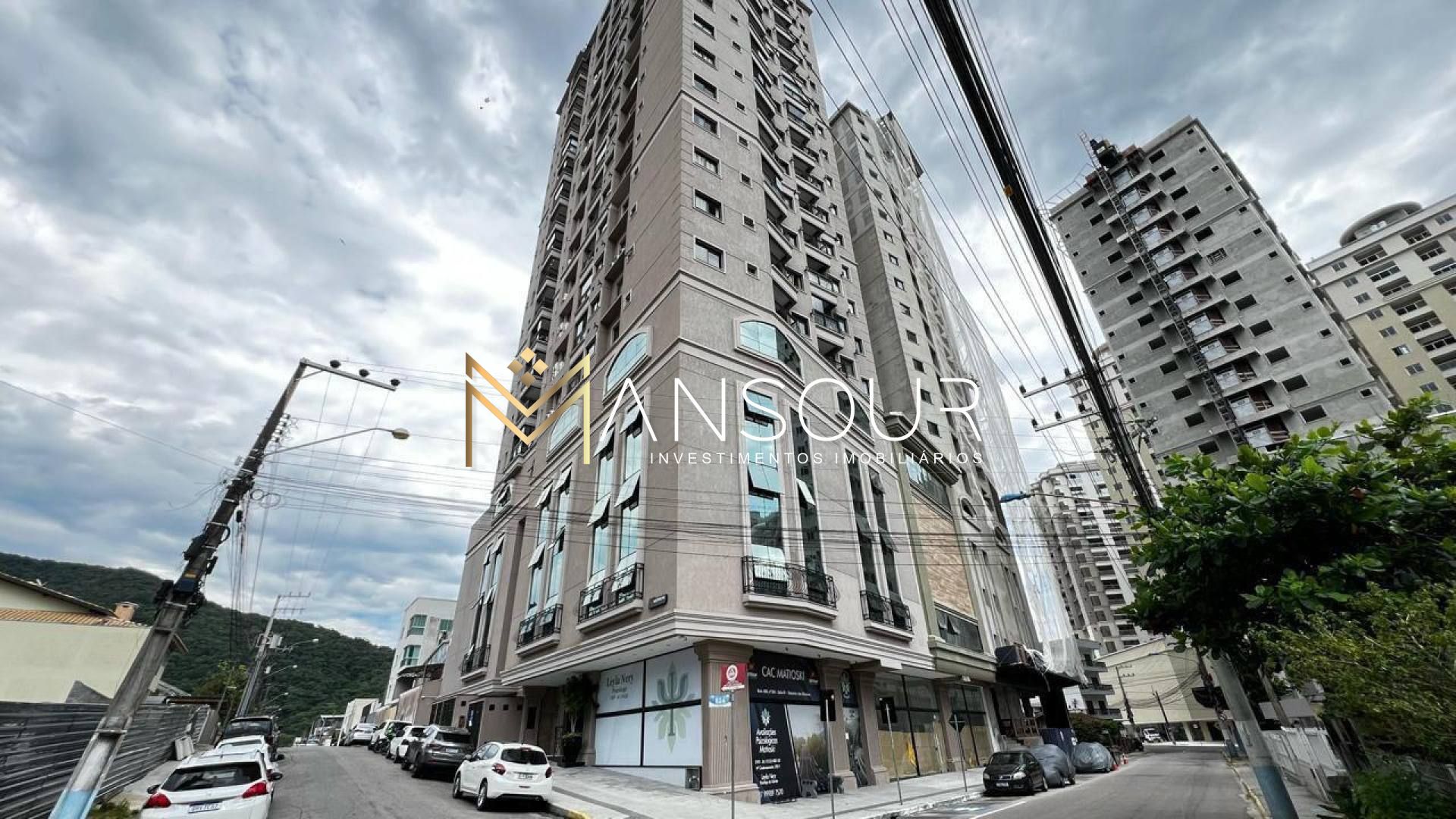 Apartamento Para Vender com 02 quartos 01 suítes no bairro Tabuleiro das Oliveiras  em Itapema