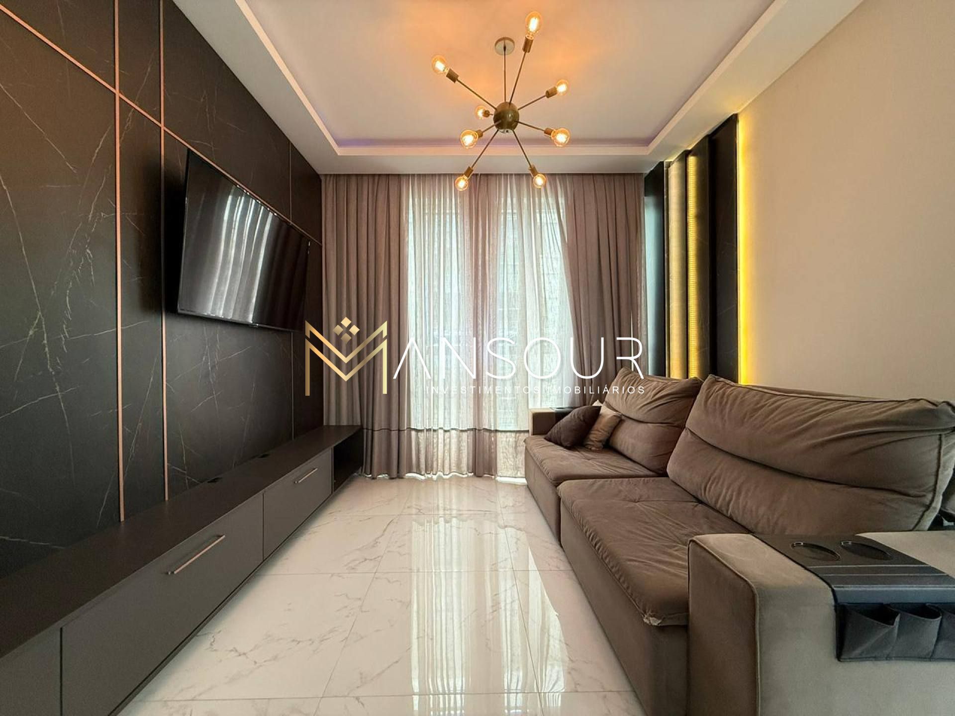 Apartamento Para Vender com 03 quartos 03 suítes no bairro Meia Praia em Itapema