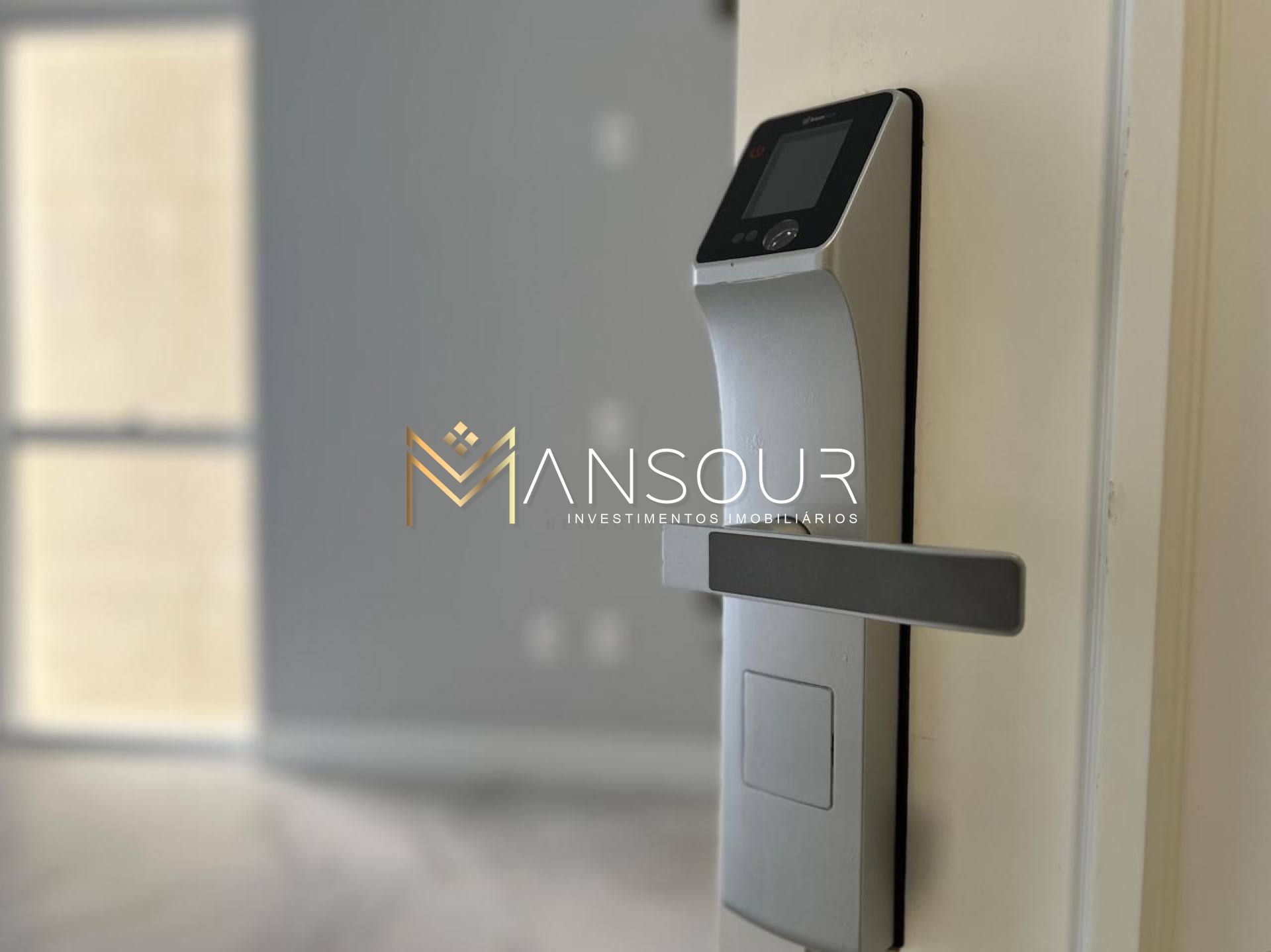 Apartamento Para Vender com 03 quartos 03 suítes no bairro Meia Praia em Itapema