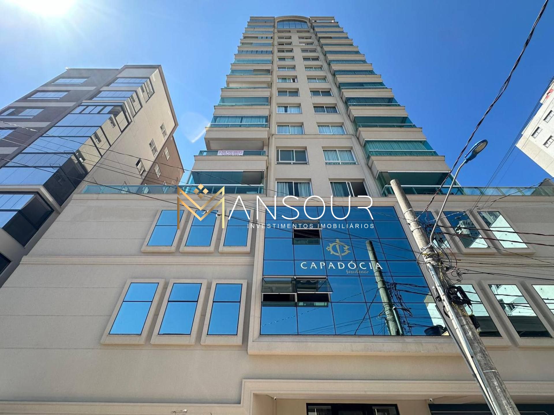 Apartamento Para Vender com 03 quartos 03 suítes no bairro Centro em Itapema