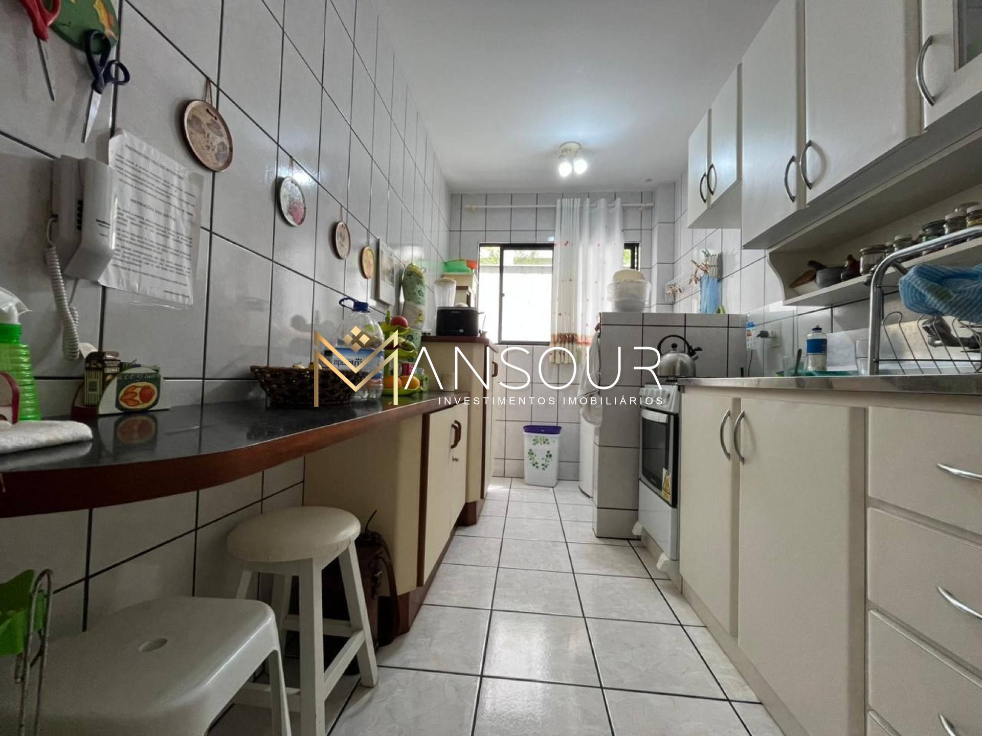 Apartamento Para Vender com 3 quartos 01 suítes no bairro Centro em Itapema