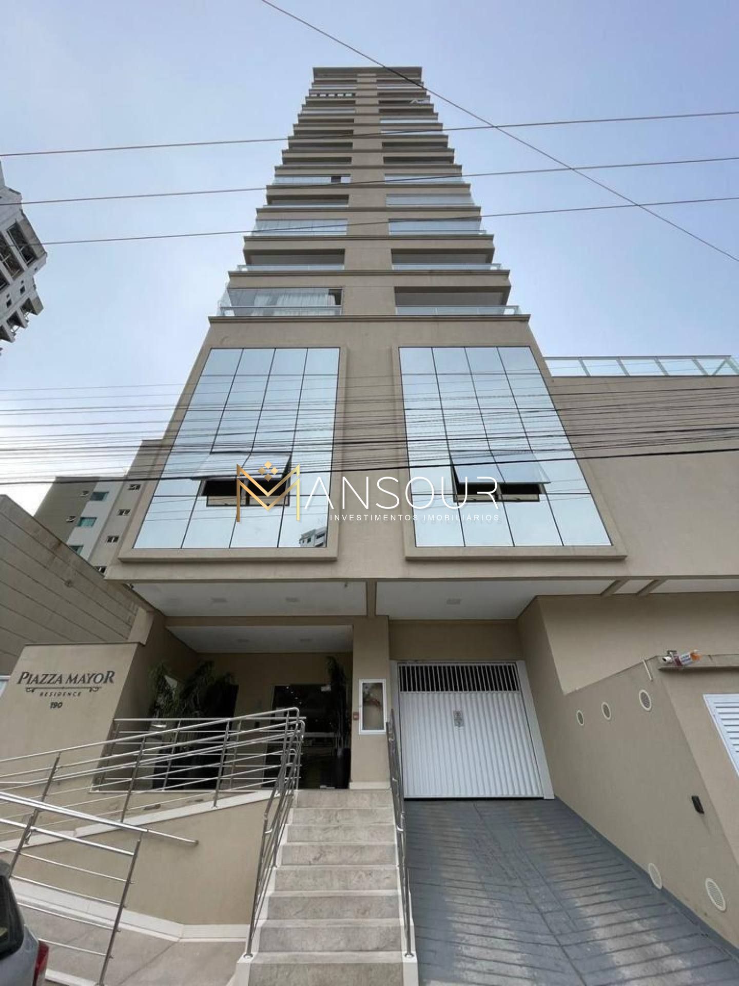 Apartamento Para Vender com 02 quartos 01 suítes no bairro Morretes em Itapema