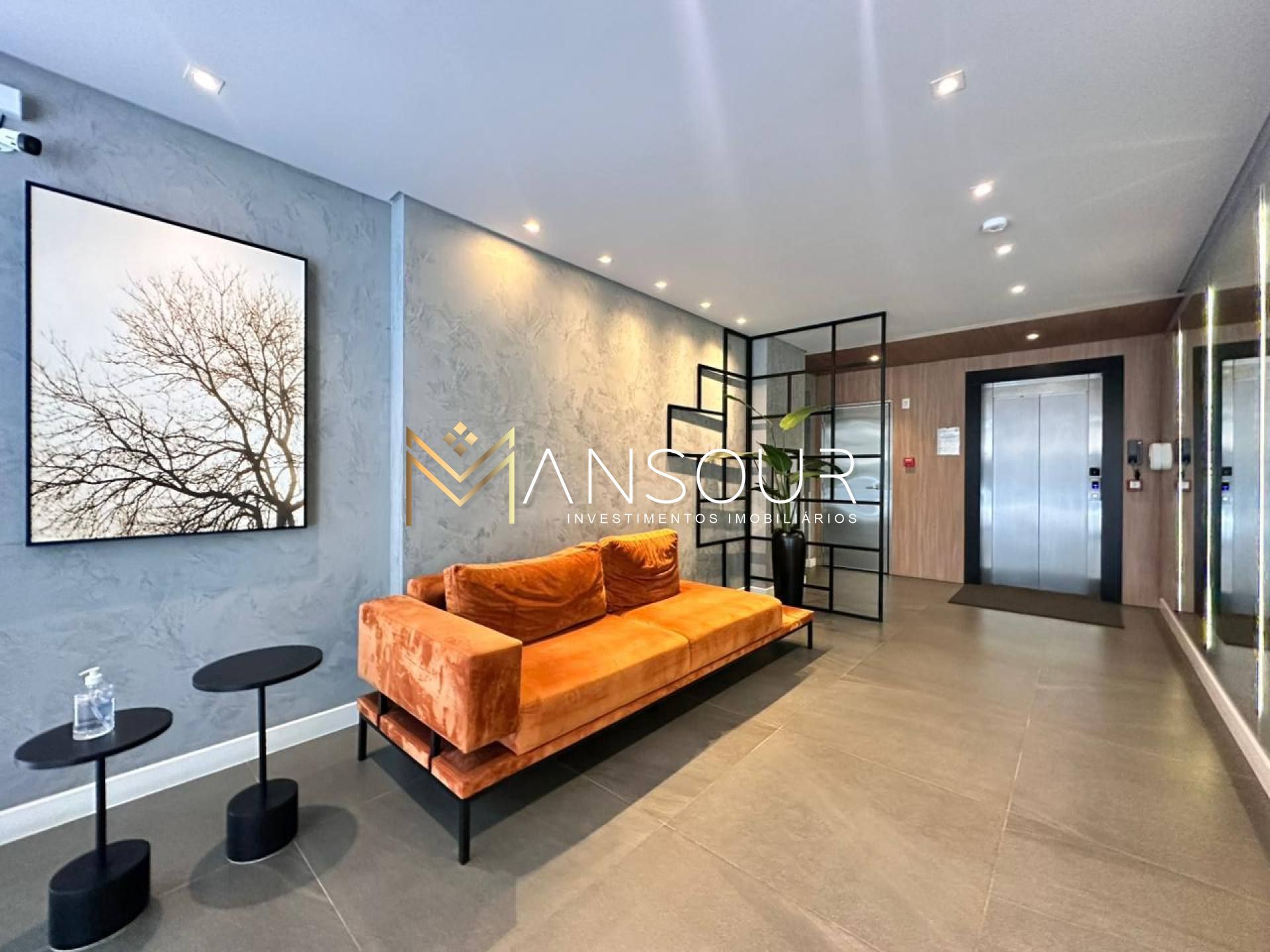 Apartamento Para Vender com 03 quartos 03 suítes no bairro Meia Praia em Itapema