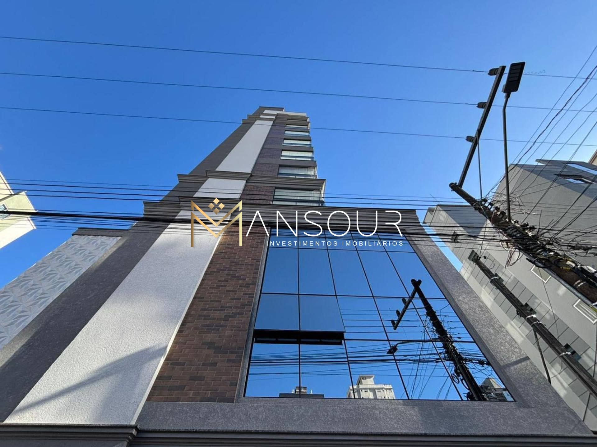 Apartamento para vender com 03 quartos e 02 suítes no bairro Meia Praia em Itapema