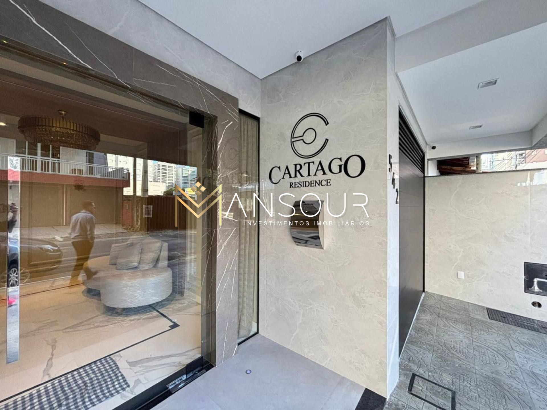 Apartamento para vender com 03 quartos e 02 suítes no bairro Meia Praia em Itapema
